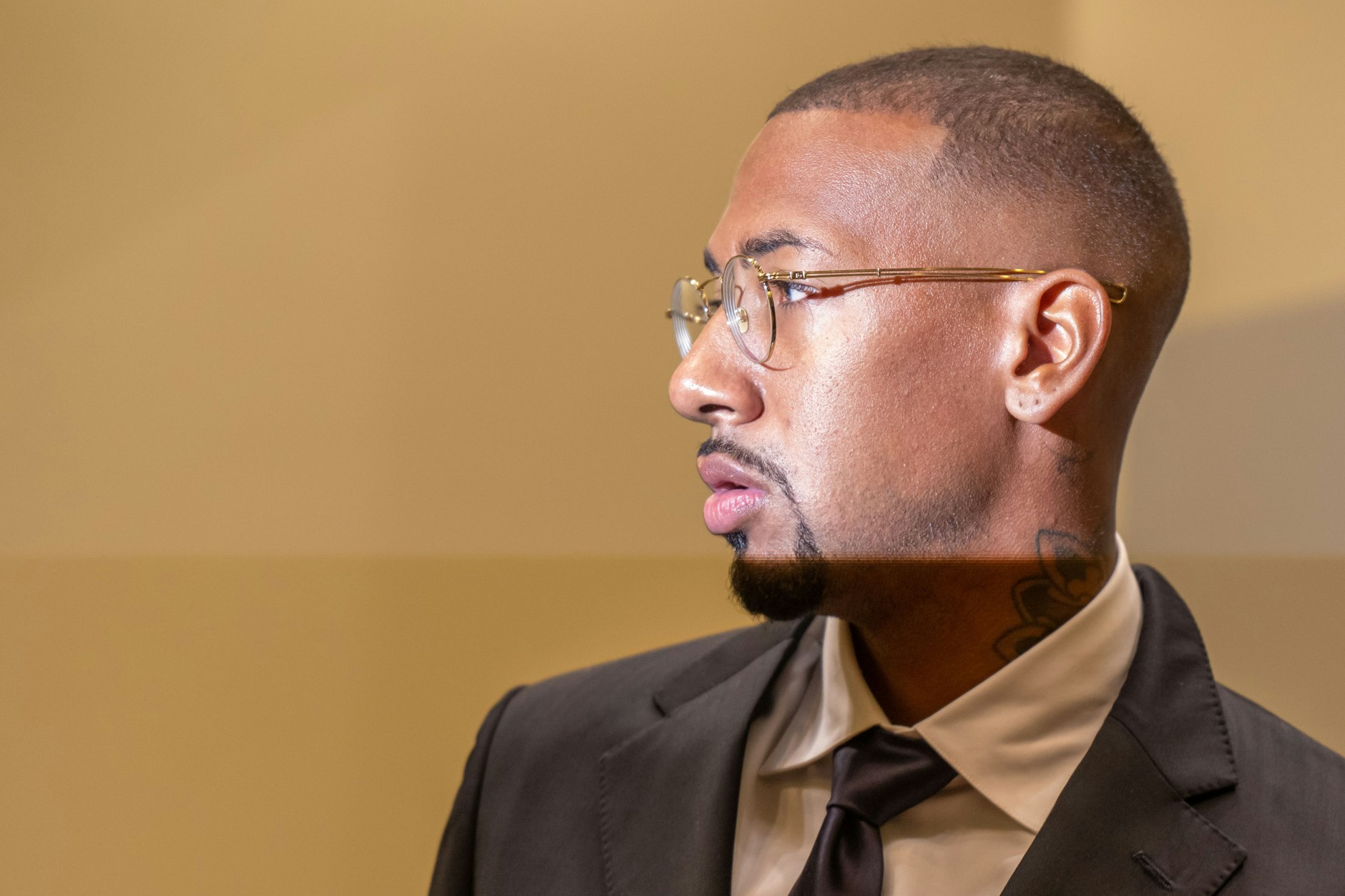 Hat der frühere Fußball-Star seine damalige Lebensgefährtin attackiert und beleidigt? Oder hat die Frau sich das alles ausgedacht?