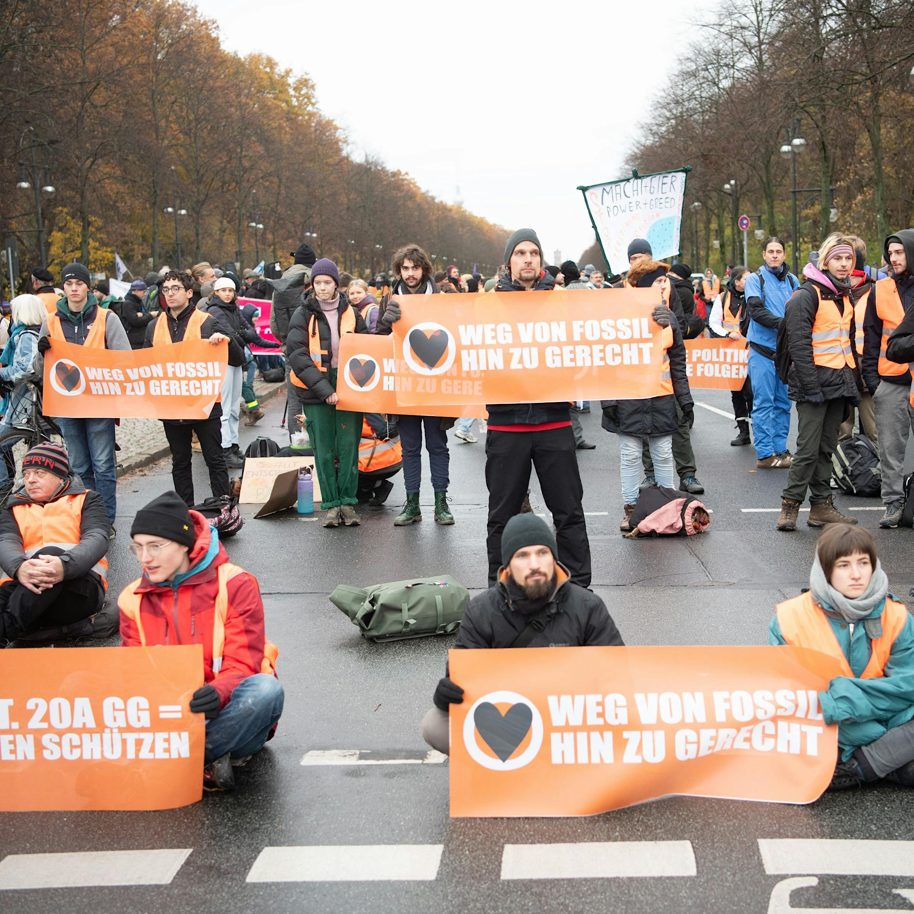 Klimakleber-Blockade, Anti-Putin-Demo: Hier ist Berlin am Wochenende für Autofahrer dicht