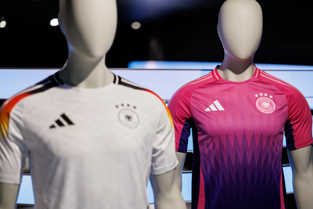 Pinkes EM-Trikot: SO reagiert Adidas auf die heftige Kritik