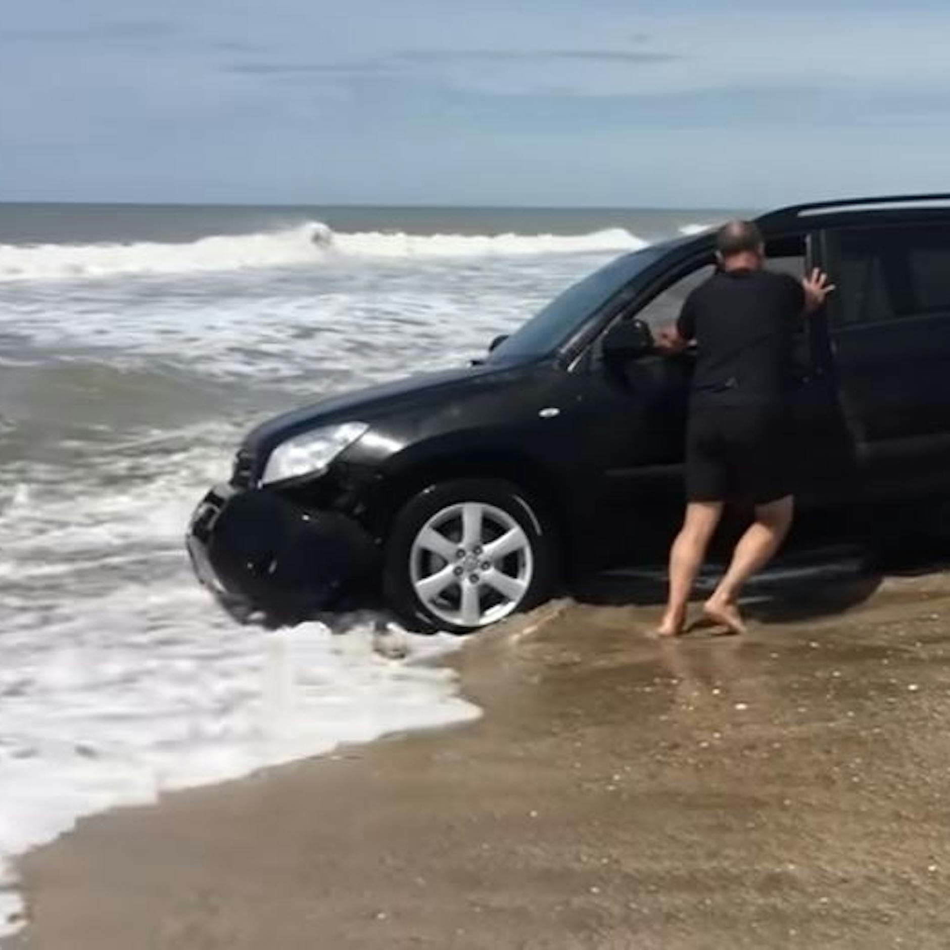 Wie bekloppt können Autofahrer sein? Video zeigt Pleiten, Pech und Peinlichkeiten