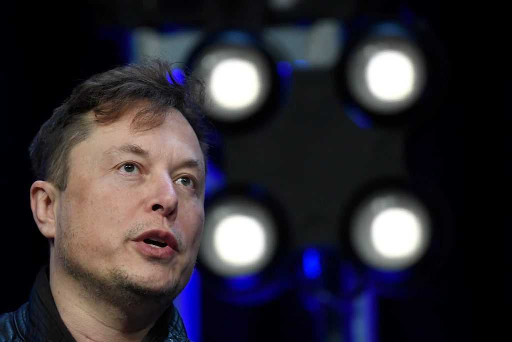 Elon Musk onu destekliyor
