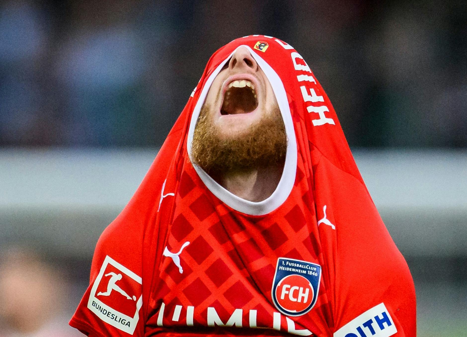 dpatopbilder - Heidenheims Jan-Niklas reagiert nach dem Spiel gegen Borussia Mönchengladbach in der heimischen Voith-Arena. Der Aufsteiger kam nach Rückstand zurück und glich aus, der Siegtreffer gelang aber nicht mehr.