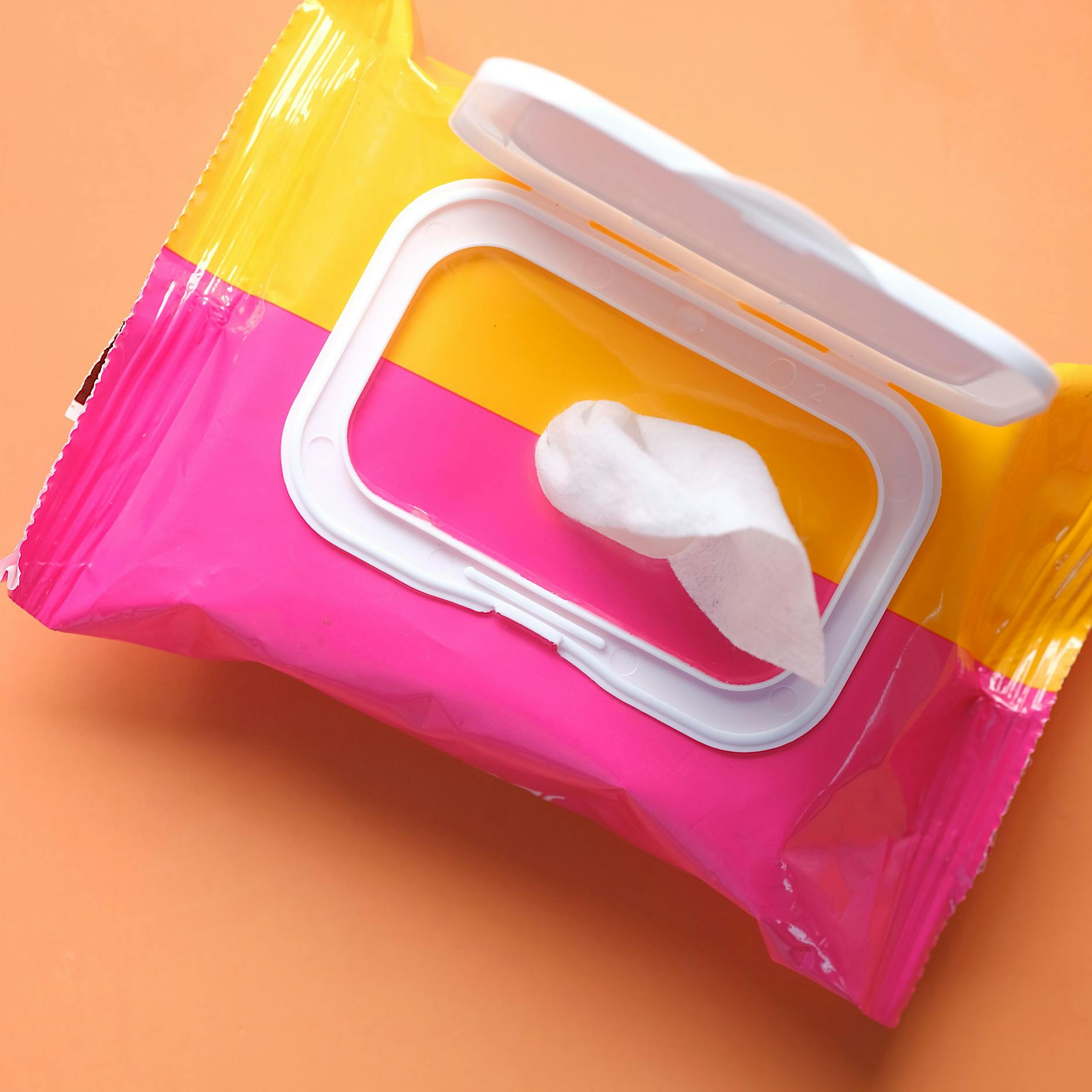 Feuchtes Toilettenpapier ade: Berliner Start-up bringt Intim-Reinigungsschaum auf den Markt