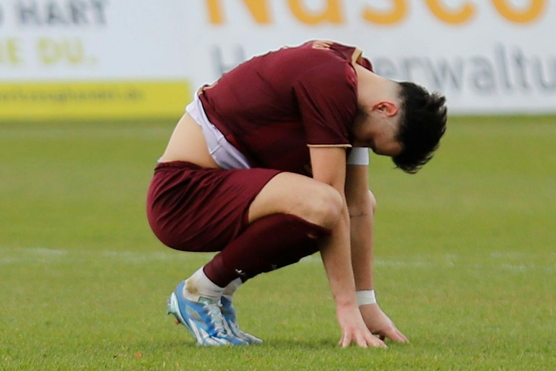 Rufat Dadashov vom BFC Dynamo wäre nach dem 1:3 gegen den Chemnitzer FC am liebsten im Rasen versunken.