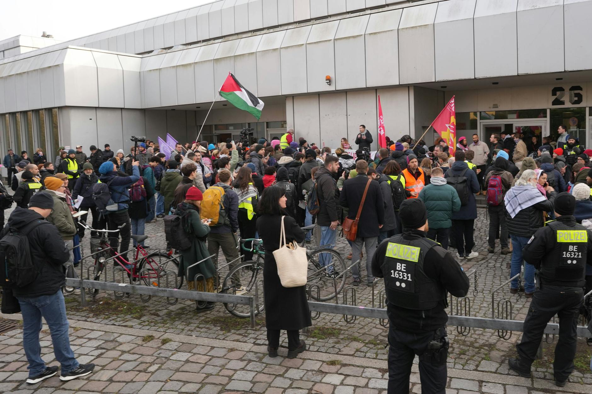 Universitäten in Berlin: Mit dem neuen Gesetzesentwurf werden laut der GEW Studentenproteste kriminalisiert.