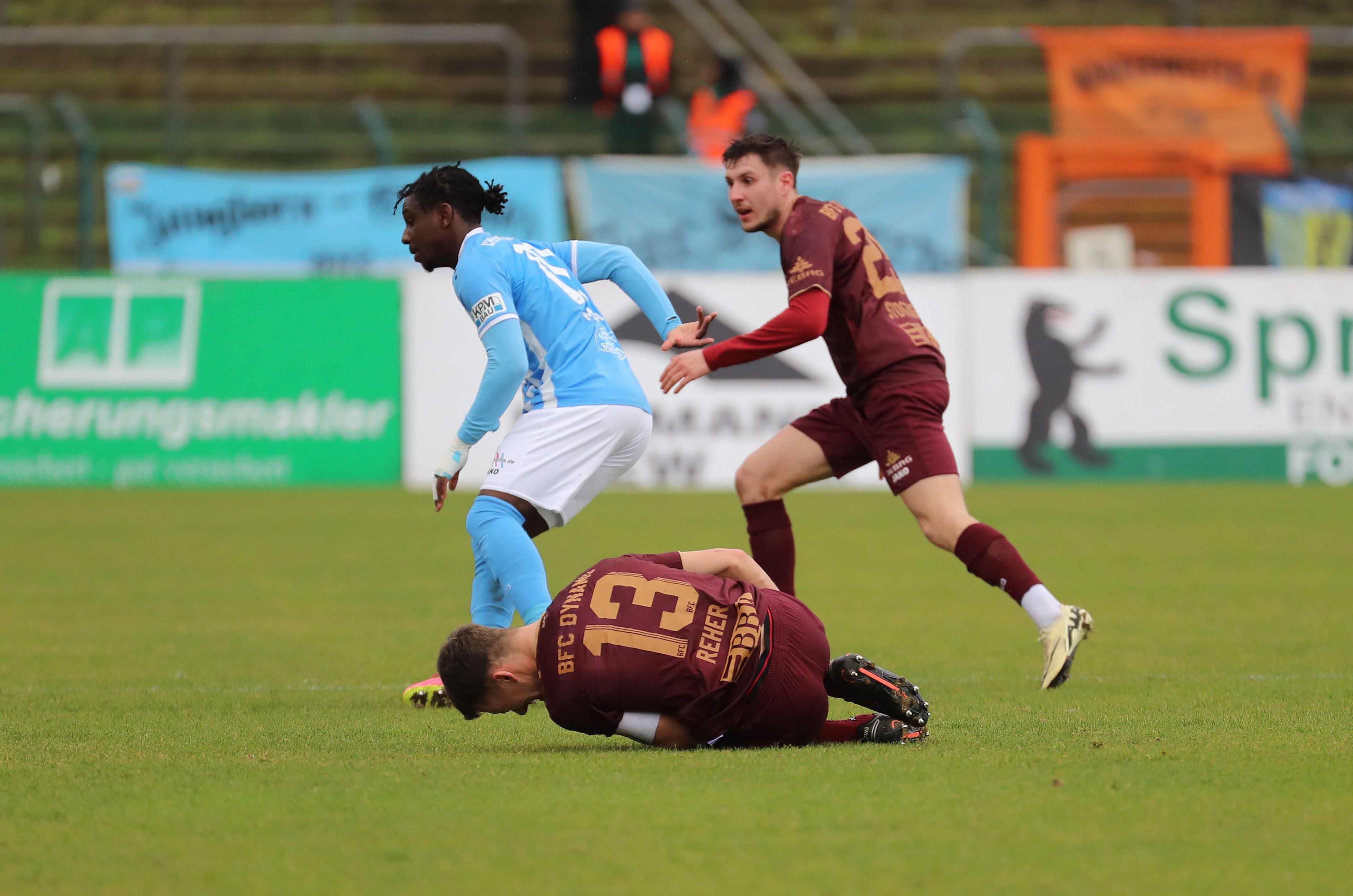 Schock für den BFC Dynamo um Chris Reher: Kapitän kaputt!
