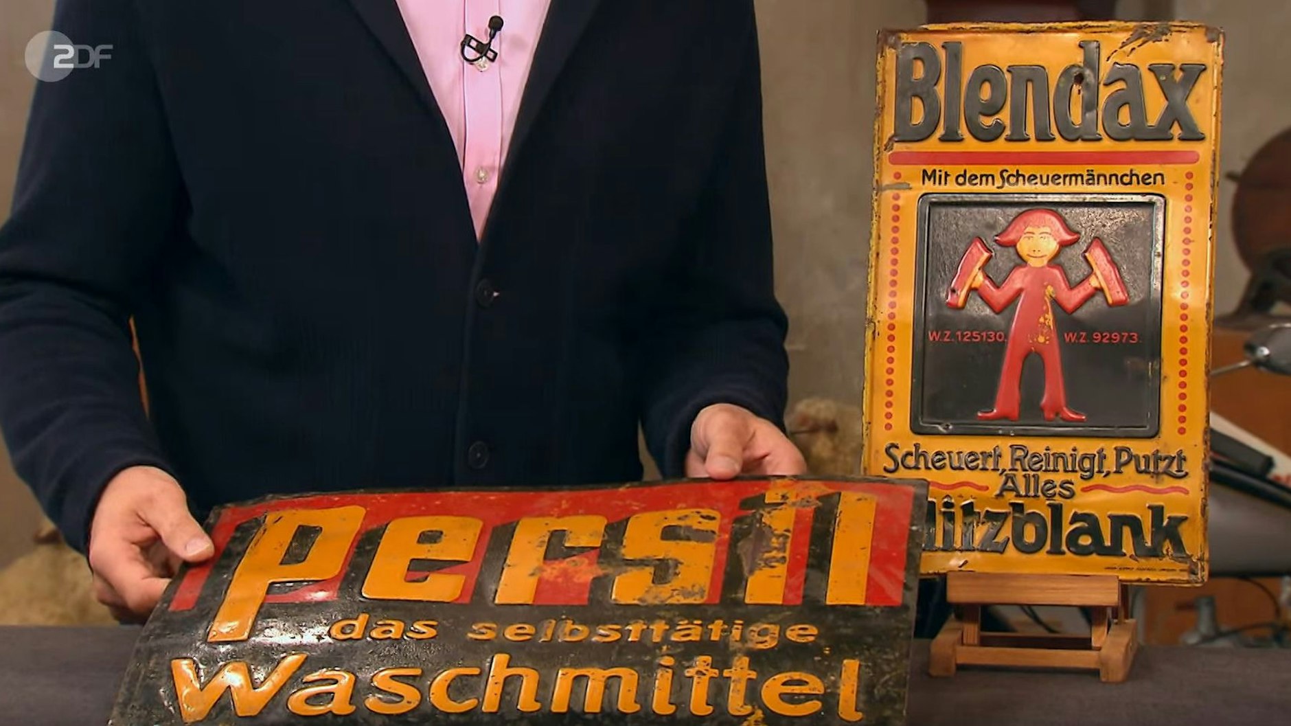 Alte Werbeschilder sind ein Dauerbrenner in der ZDF-Trödelshow „Bares für Rares“.