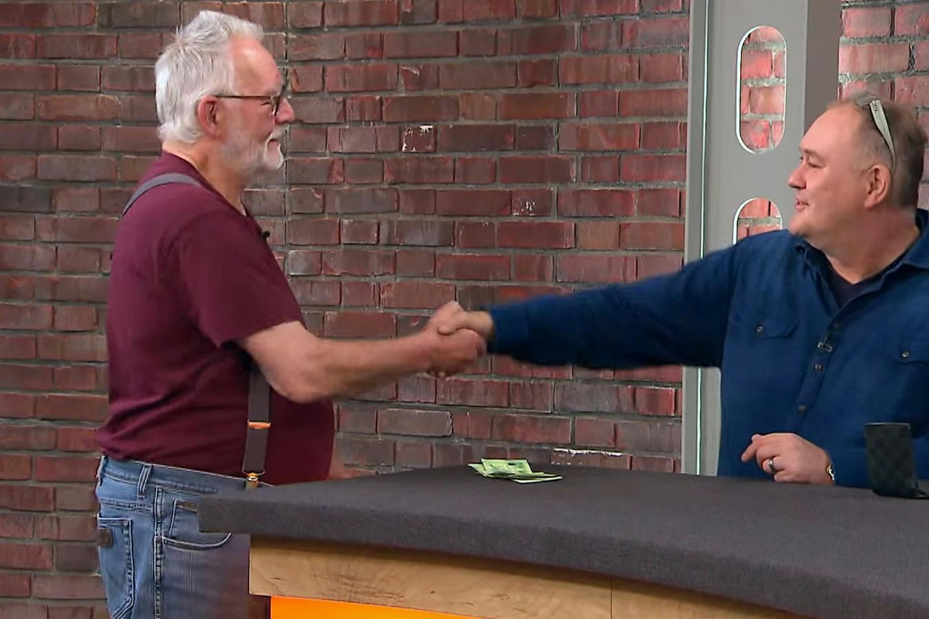 DIESEN irren Preis zahlt „Bares für Rares“-Waldi für „Scheuermännchen-Schilder“