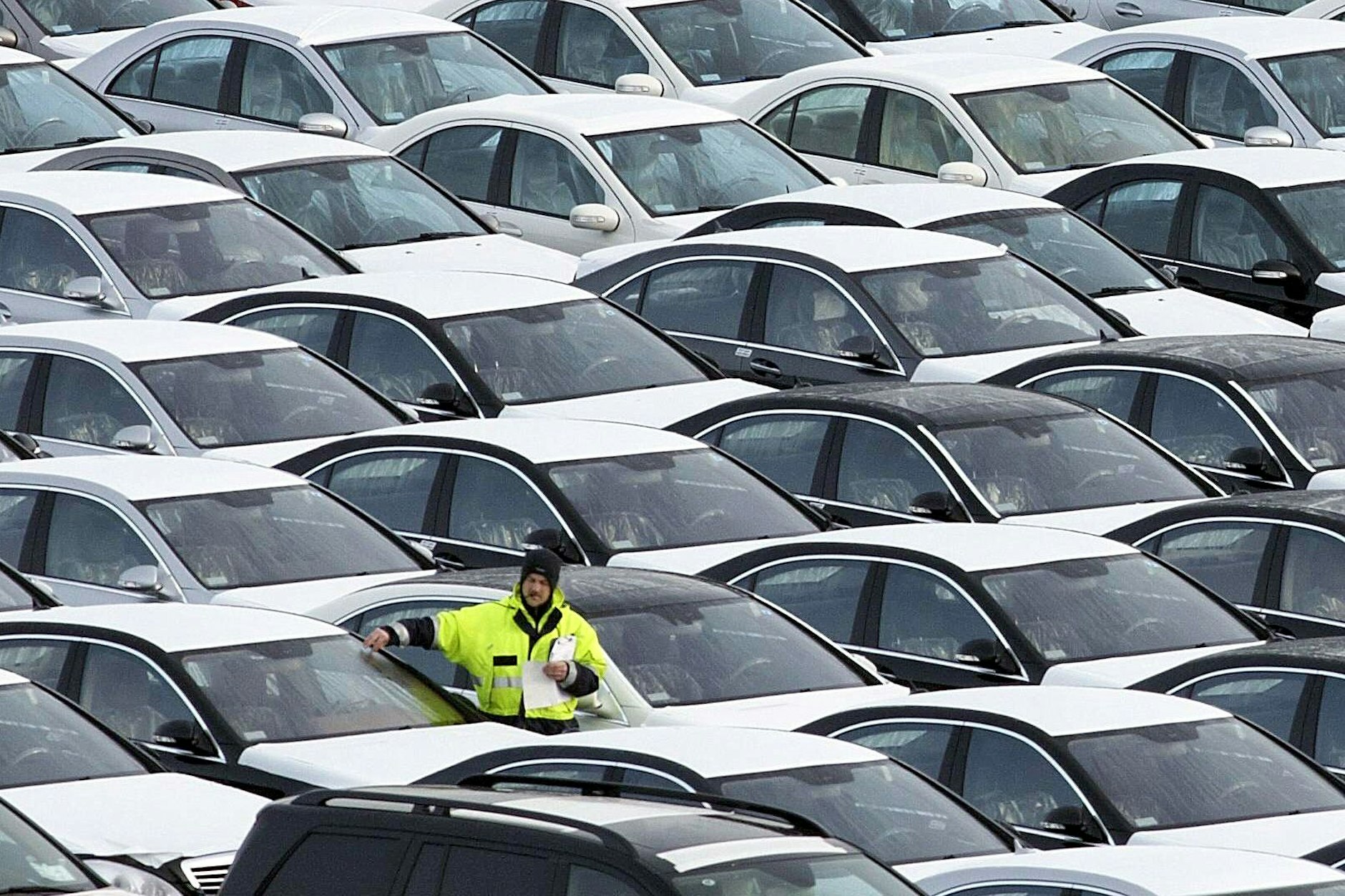 Sind Elektroautos die grüne Alternative zu Benzin- und Dieselfahrzeugen? Wenn es um die Absatzzahlen geht, wohl kaum.&nbsp;