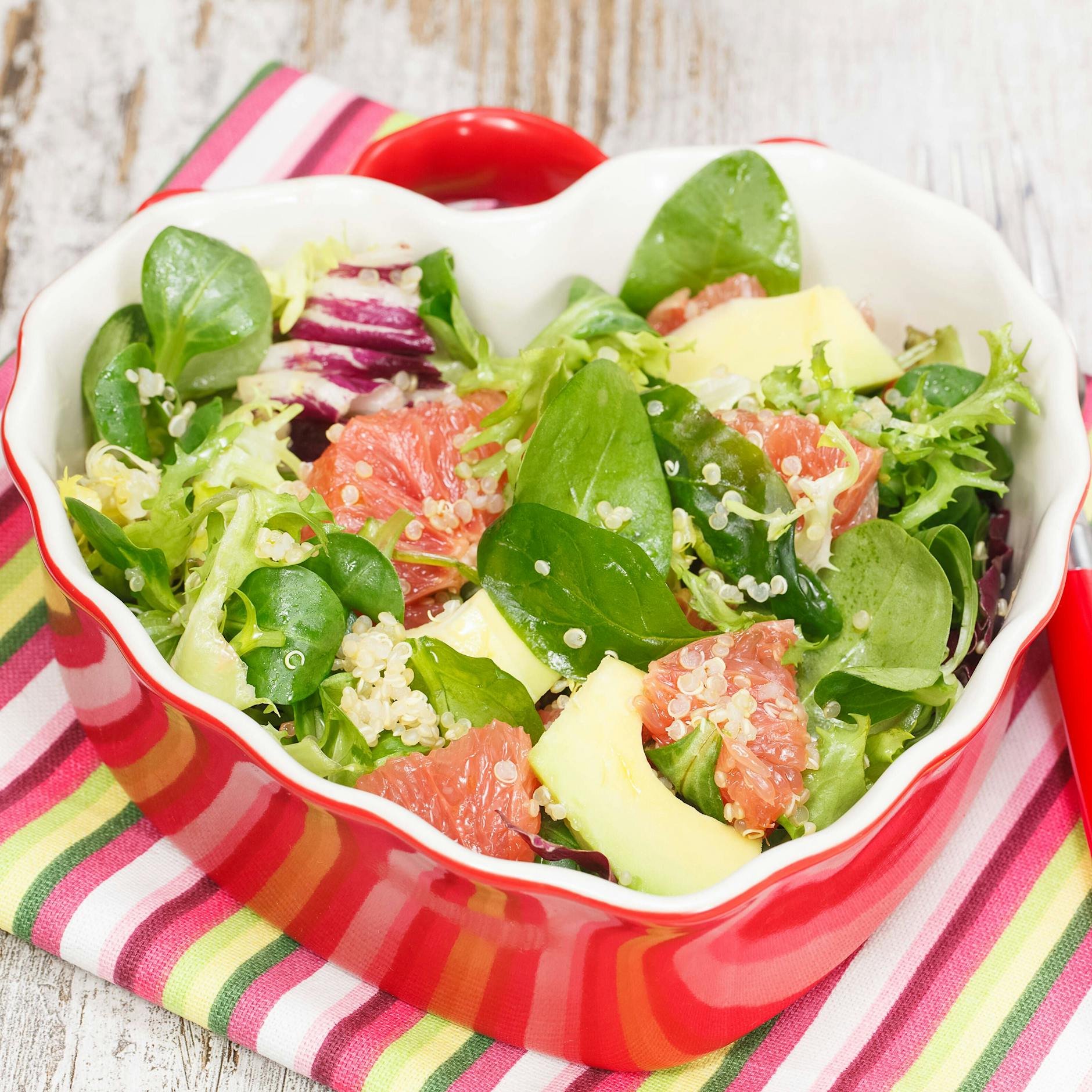 Fettverbrenner-Salat mit Spinat: Rezept für gesundes Abnehmen