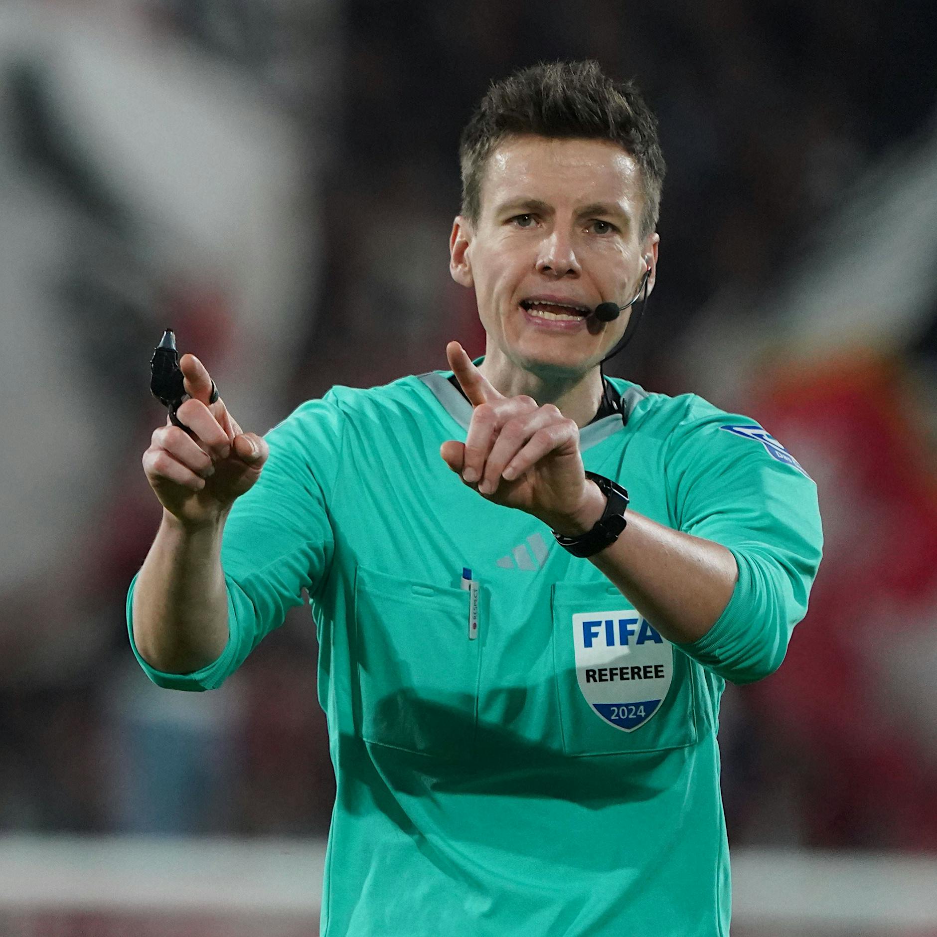 Berliner Fifa-Schiedsrichter Siebert im Exklusivinterview: „Der VAR hat den Fußball fairer gemacht“