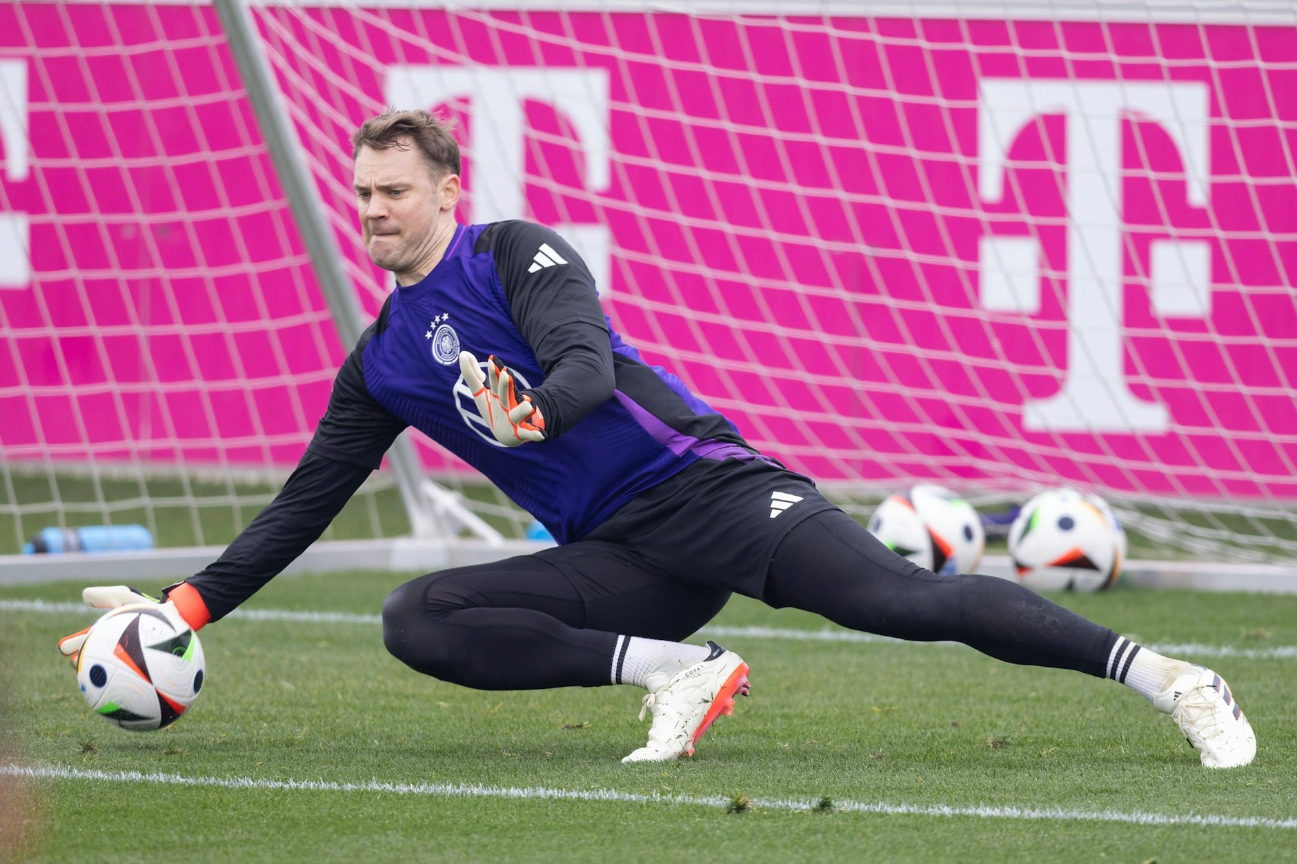 Soll unter Bundestrainer Julian Nagelsmann wieder die Nummer eins sein: Manuel Neuer wird bei der Heim-EM im Sommer das DFB-Tor hüten.