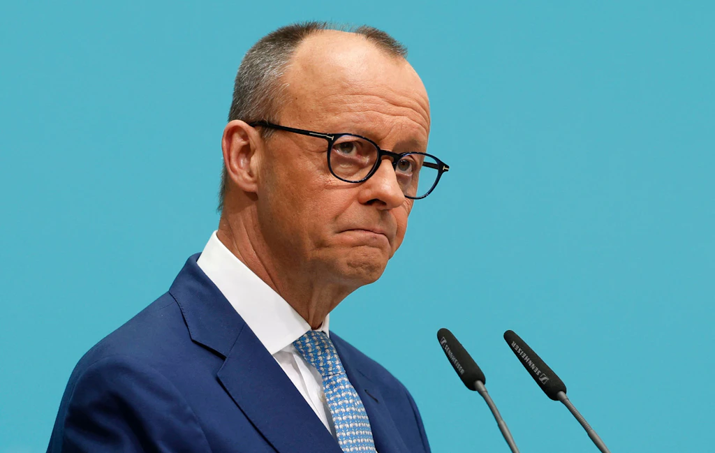 Friedrich Merz stellt sich Fragen von Schülern des Jüdischen Gymnasiums in Mitte