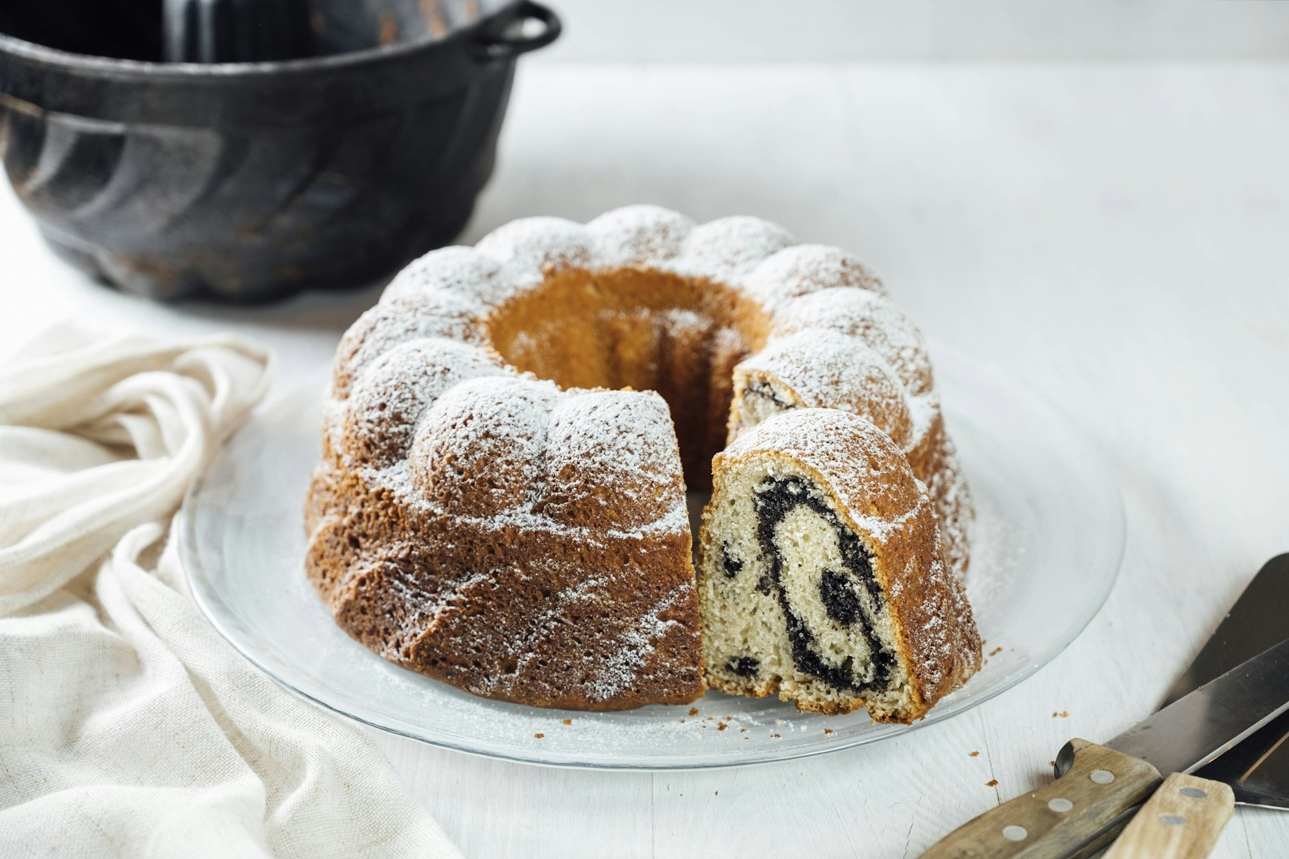 Aus dem Hermann-Teig lassen sich ganz einfach die unterschiedlichsten Rührkuchen zubereiten. Wie Sie den Teig richtig ansetzen und pflegen, lesen Sie in unserem Rezept.