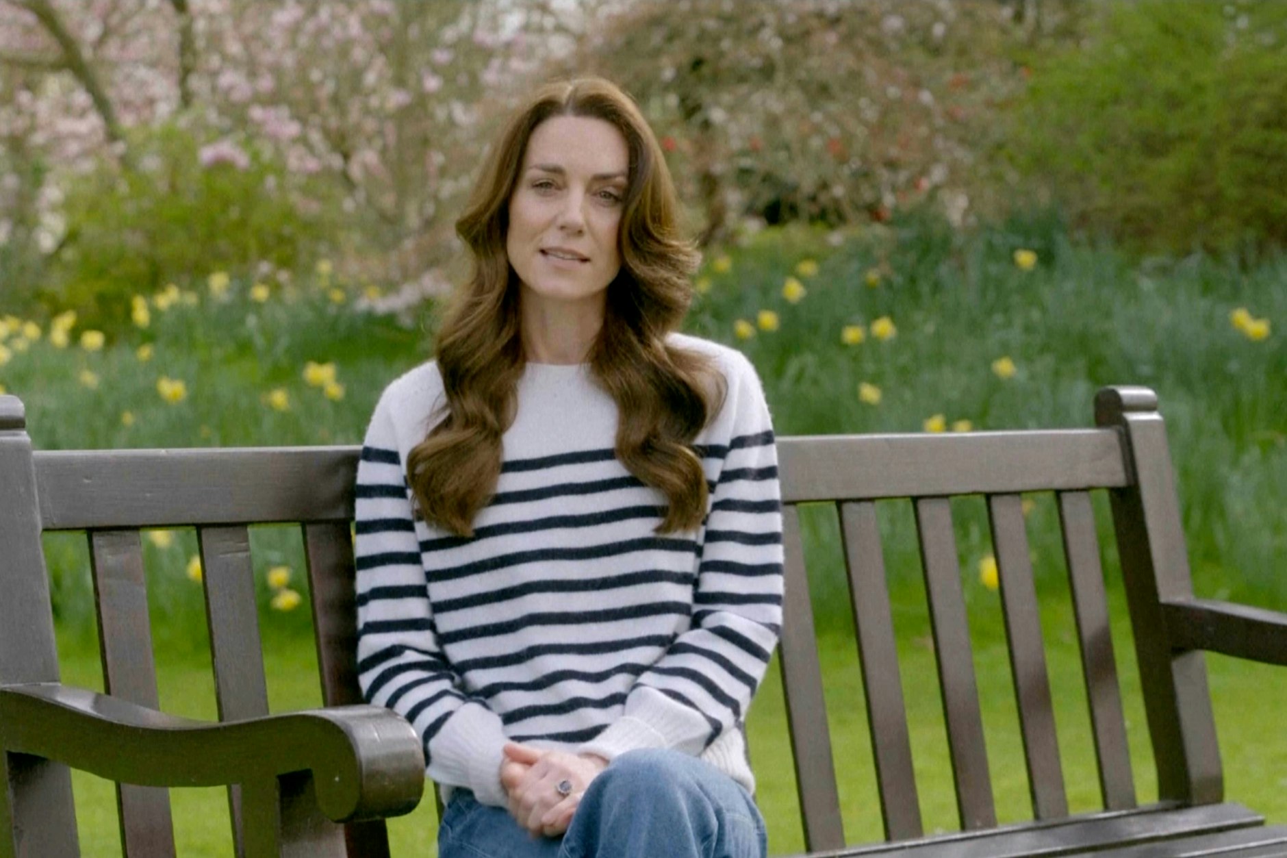 Die britische Prinzessin Kate hat in einem am Freitag veröffentlichten Video über ihre Krebserkrankung gesprochen. Sie muss sich nun einer Chemotherapie unterziehen. Große Anteilnahme und viele gute Wünsche haben sie inzwischen erreicht.&nbsp;&nbsp;