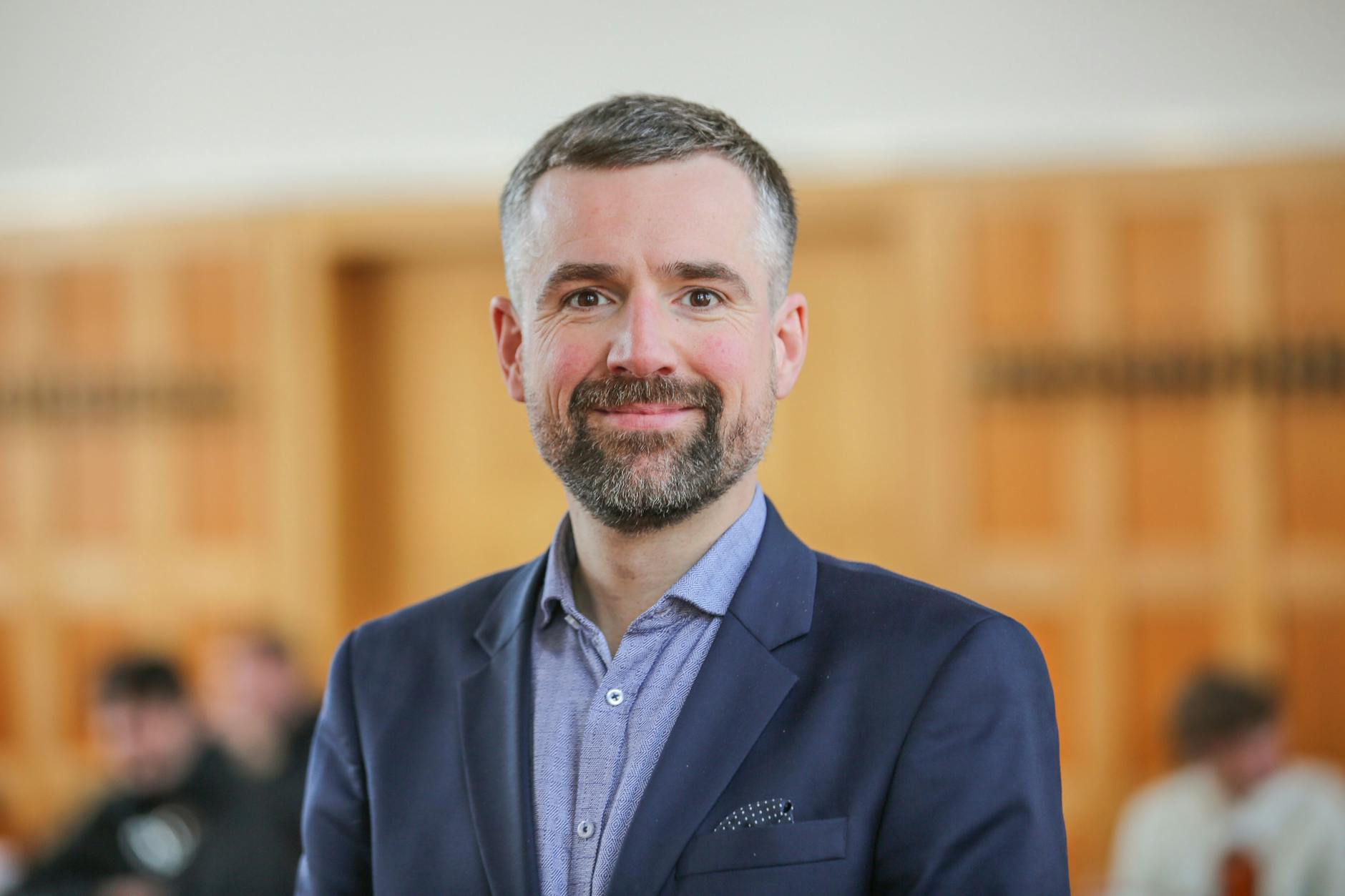 „ChatGPT ist nur ein statistischer Papagei, der keine Ahnung hat, was er da sagt“: Bertolt Meyer, „Hochschulprofessor des Jahres 2024“.