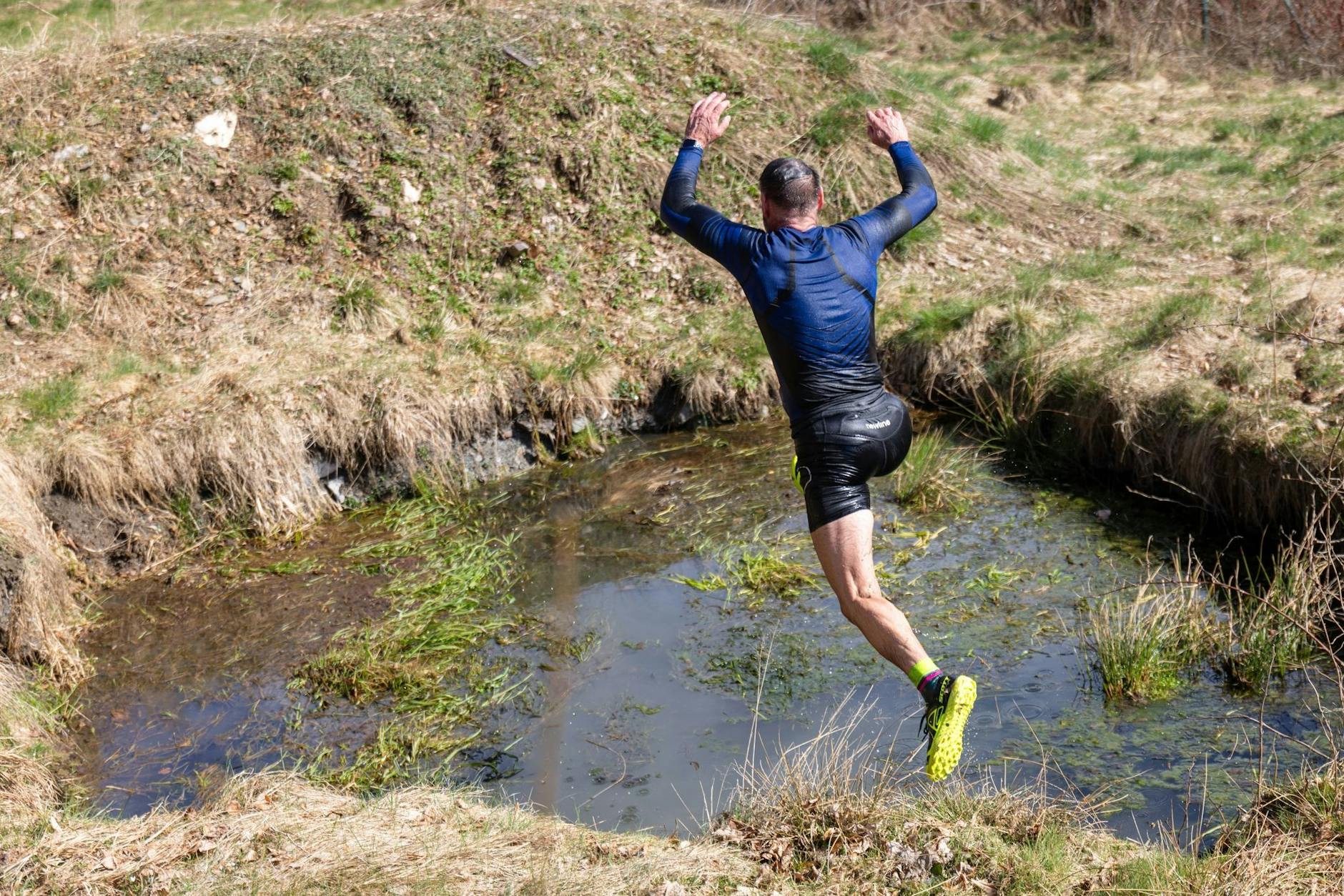 Ab in den Schlamm! Insgesamt 750 Teilnehmer kämpfen beim Hindernisrennen «Braveheartbattle» im Thüringer Wald um den Sieg.
