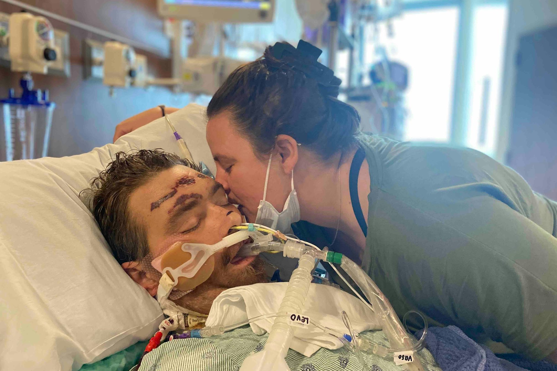 Steven Spinale (36) landete nach einer Sepsis auf der Intensivstation. Seine Angehörigen bangten um sein Leben.