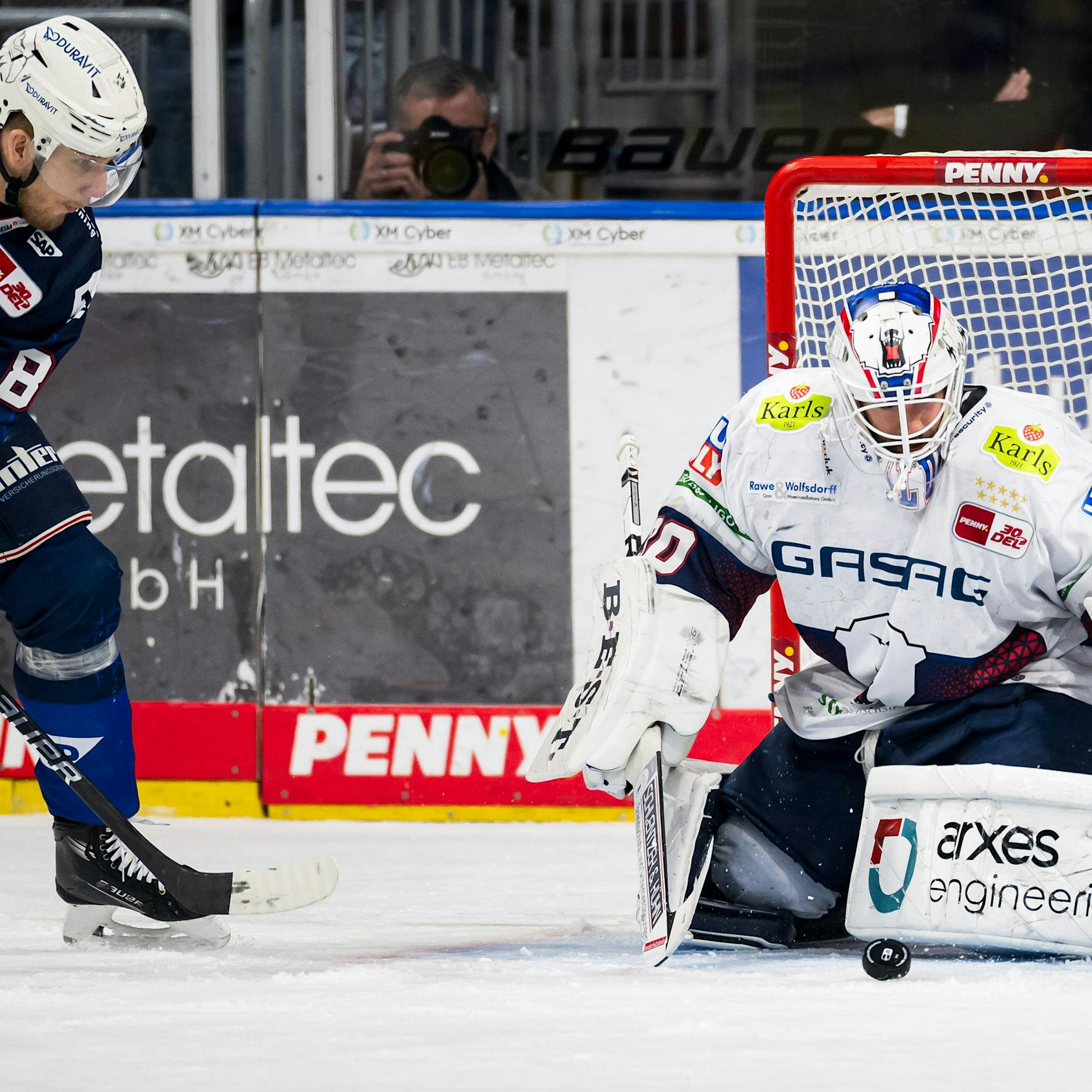 Eisbären-Torwart Jake Hildebrand (30): Sieggarant Hilde-Wand!