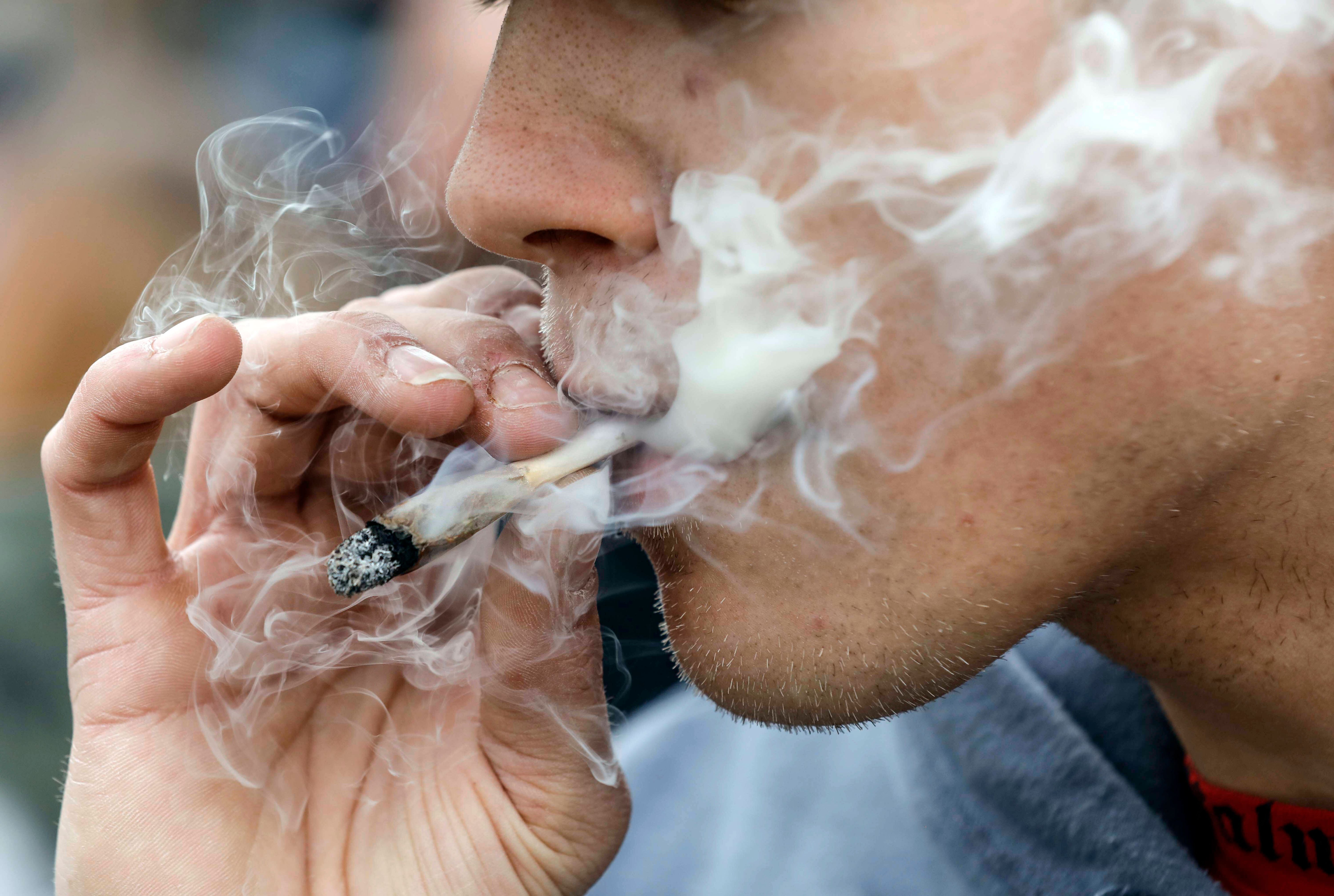 Was die Teil-Legalisierung für Kneipen und Dealer bedeutet