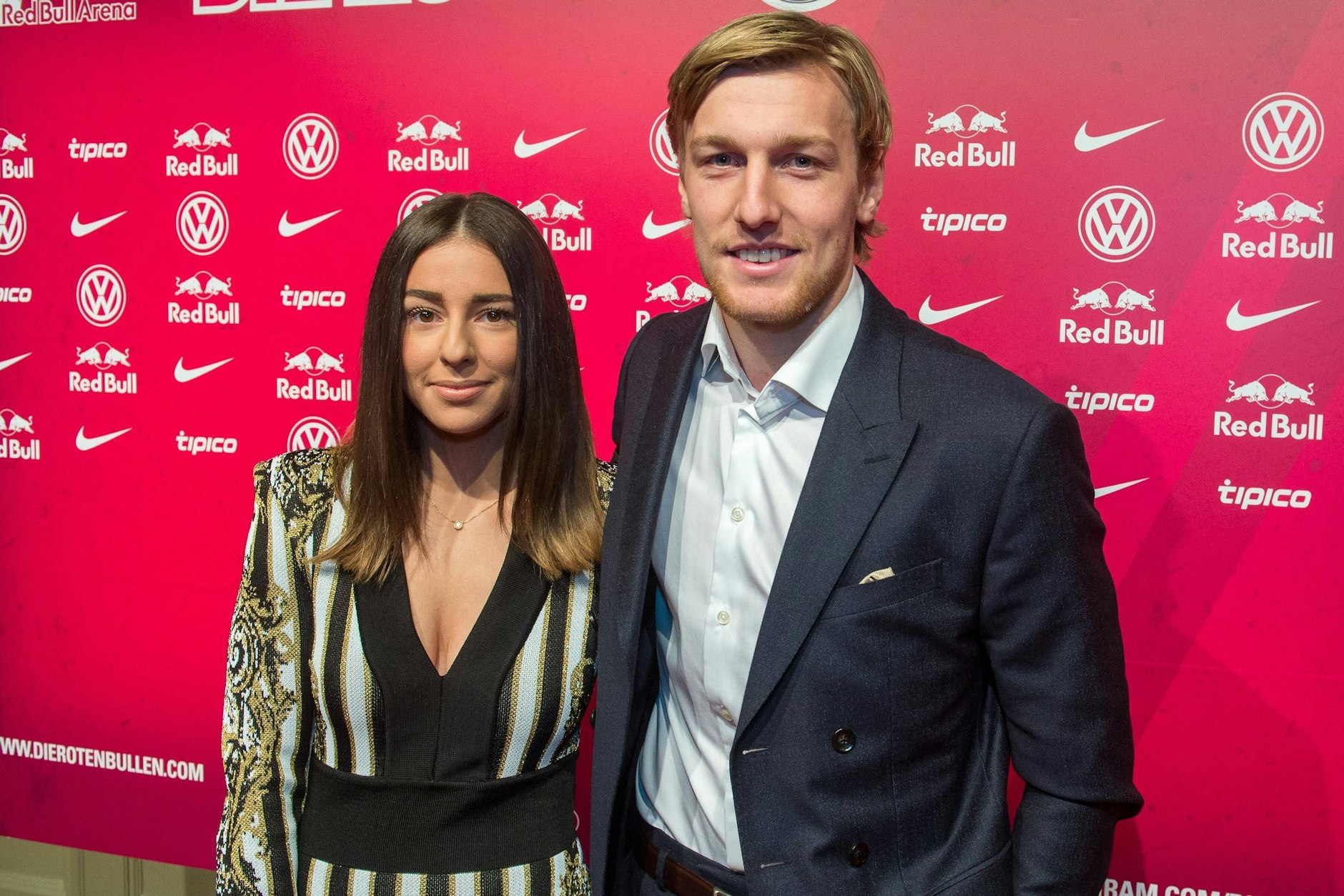 Emil Forsberg und seine Frau Shanga Forsberg 2016 in Leipzig.