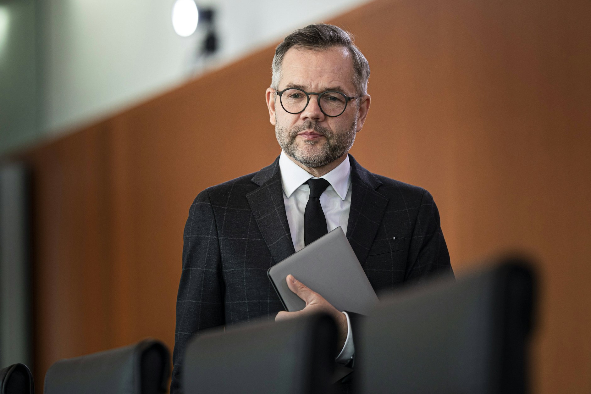 Michael Roth während einer Kabinettssitzung in Berlin.