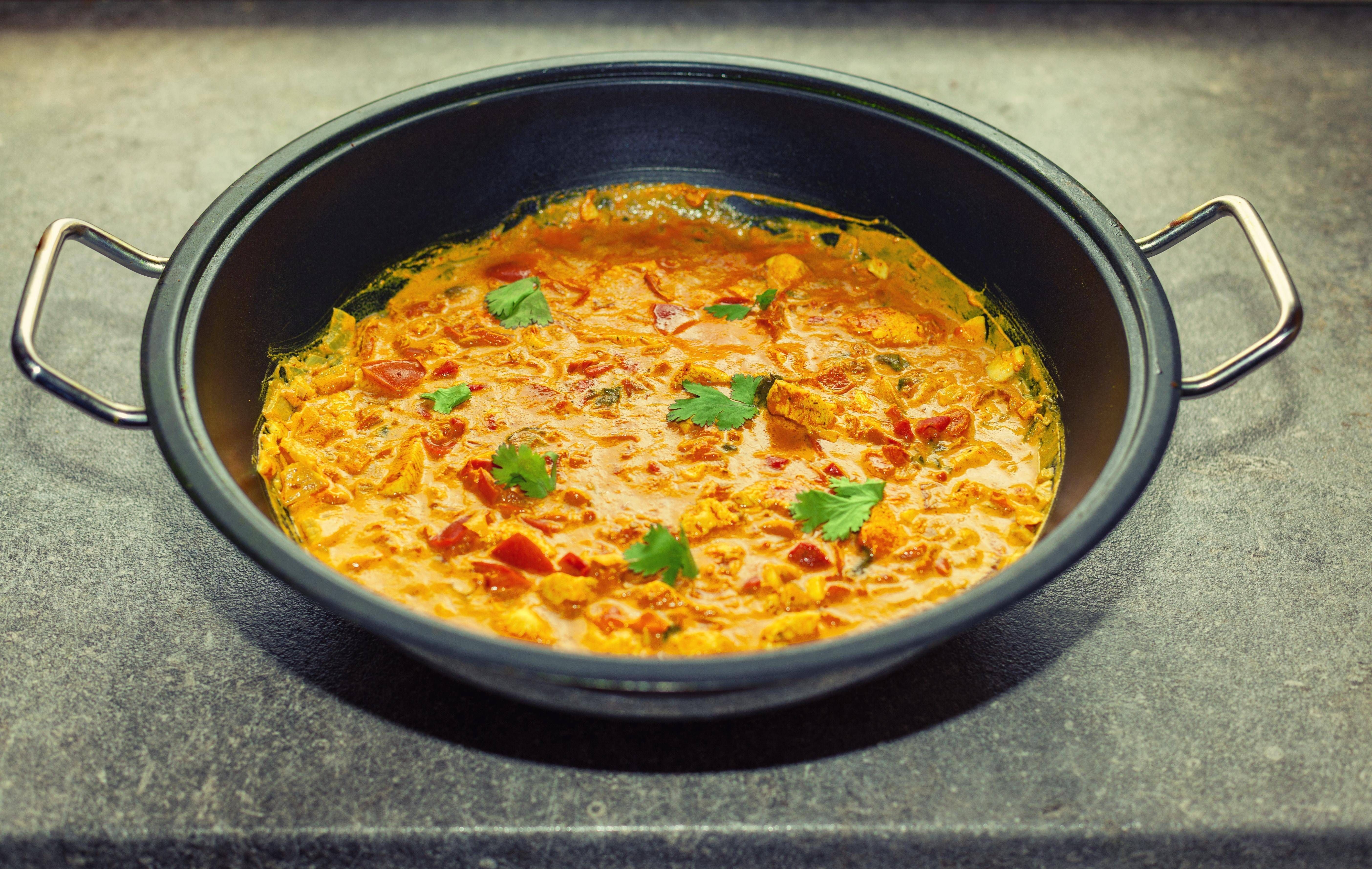 Mit etwas Vorbereitung am Vortag geht es fix: Rezept für Hühner-Curry