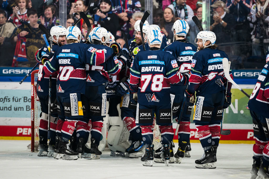3:2 gegen Adler Mannheim: Eisbären im DEL-Halbfinale