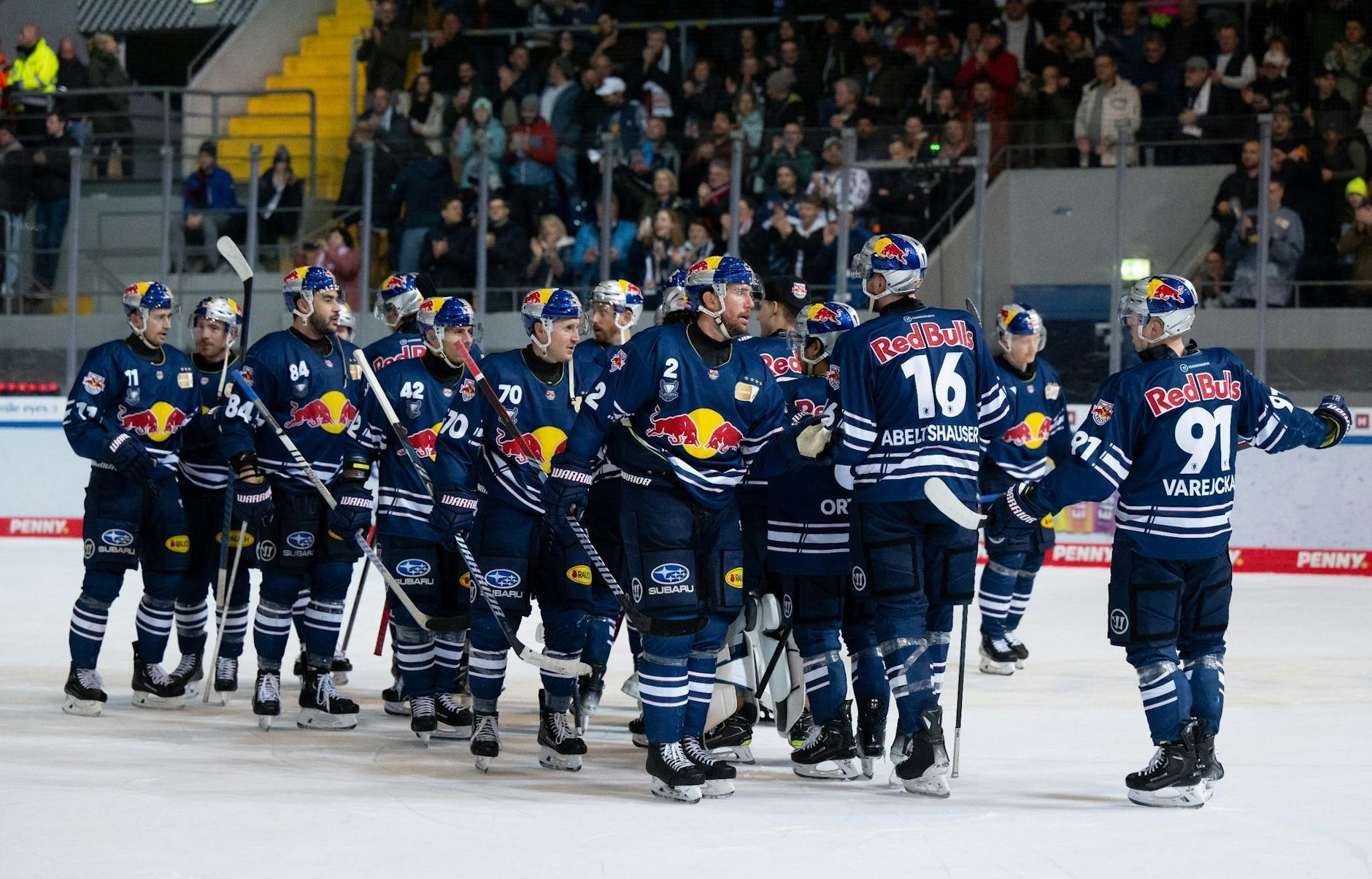 Red Bull München ist in den DEL-Playoffs auf Kurs.
