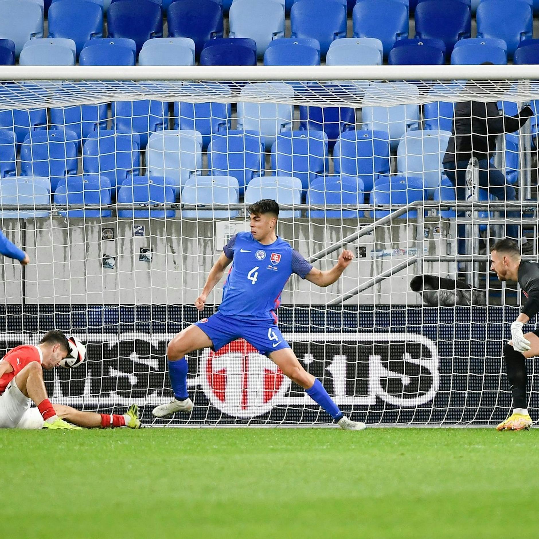 Image - „Playstation-Controller“: Österreich feiert Baumgartner