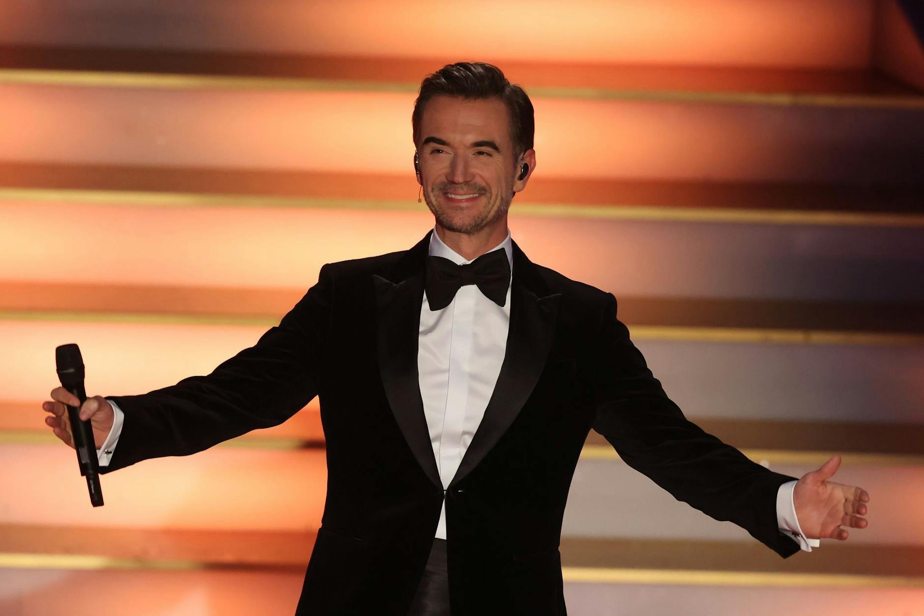 ARCHIV - Bei der nun eröffneten Tour feiert Florian Silbereisen gleich zwei Jubiläen.