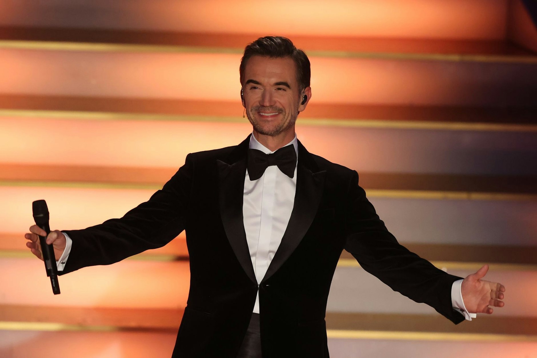 ARCHIV - Bei der nun eröffneten Tour feiert Florian Silbereisen gleich zwei Jubiläen.  