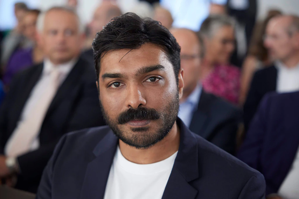 Klopstock, Varatharajah, Hristiyan soruları ve günümüzün konuları