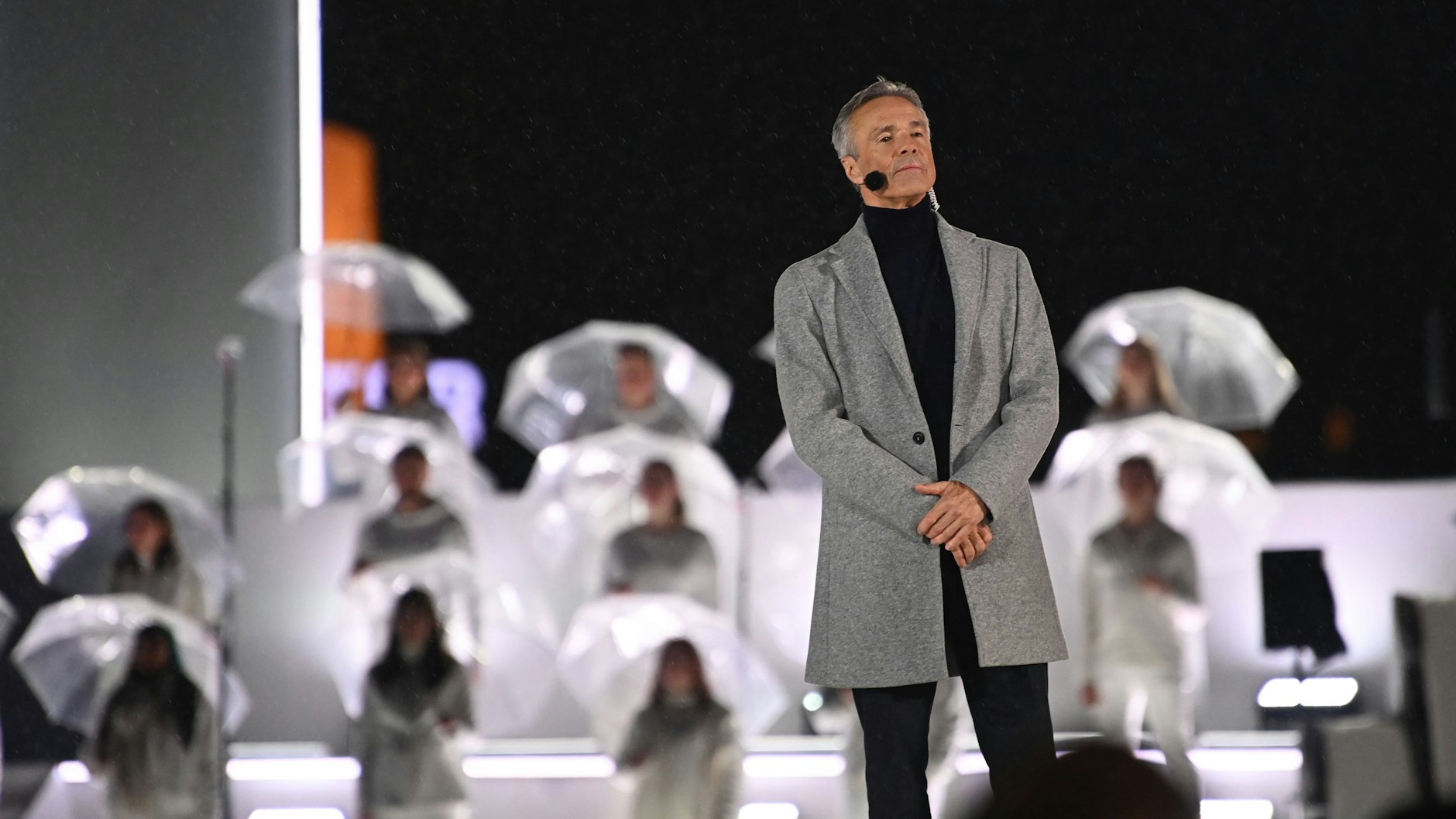 Schauspieler Hannes Jaenicke führte bei „Die Passion“ als Erzähler durch die Show.