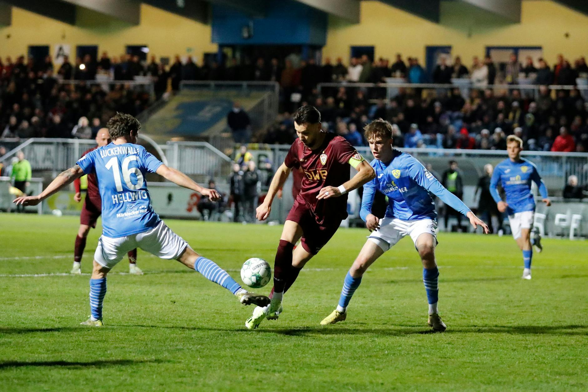BFC-Stürmer Rufat Dadashov versuchte alles, doch er wurde von Luckenwaldes Verteidigung gestoppt. Selbst einen Elfer versemmelte er. 