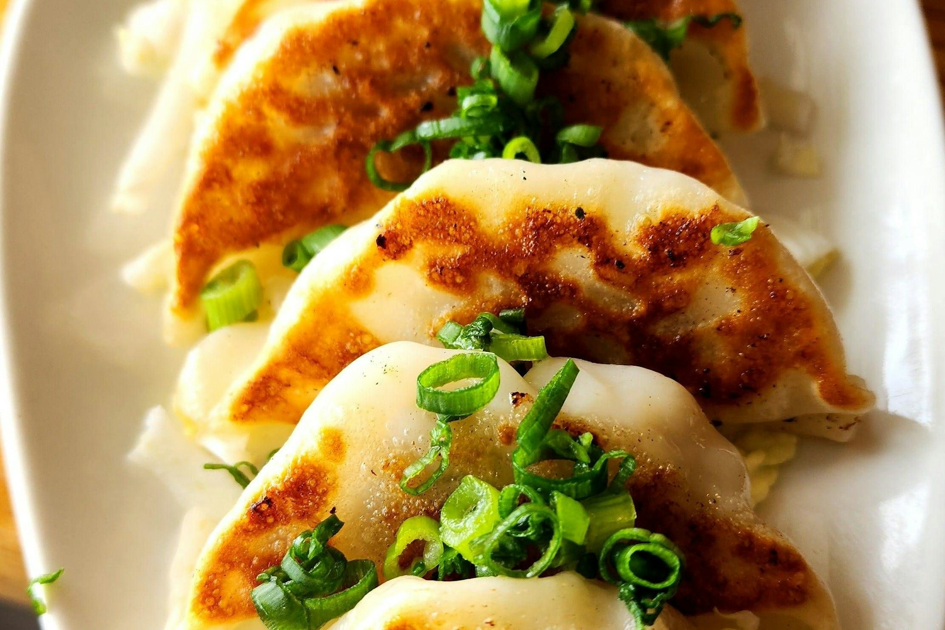 Ein Handelsunternehmen in Hessen hat tiefgekühlte Garnelen-Teigtaschen zurückgerufen. 