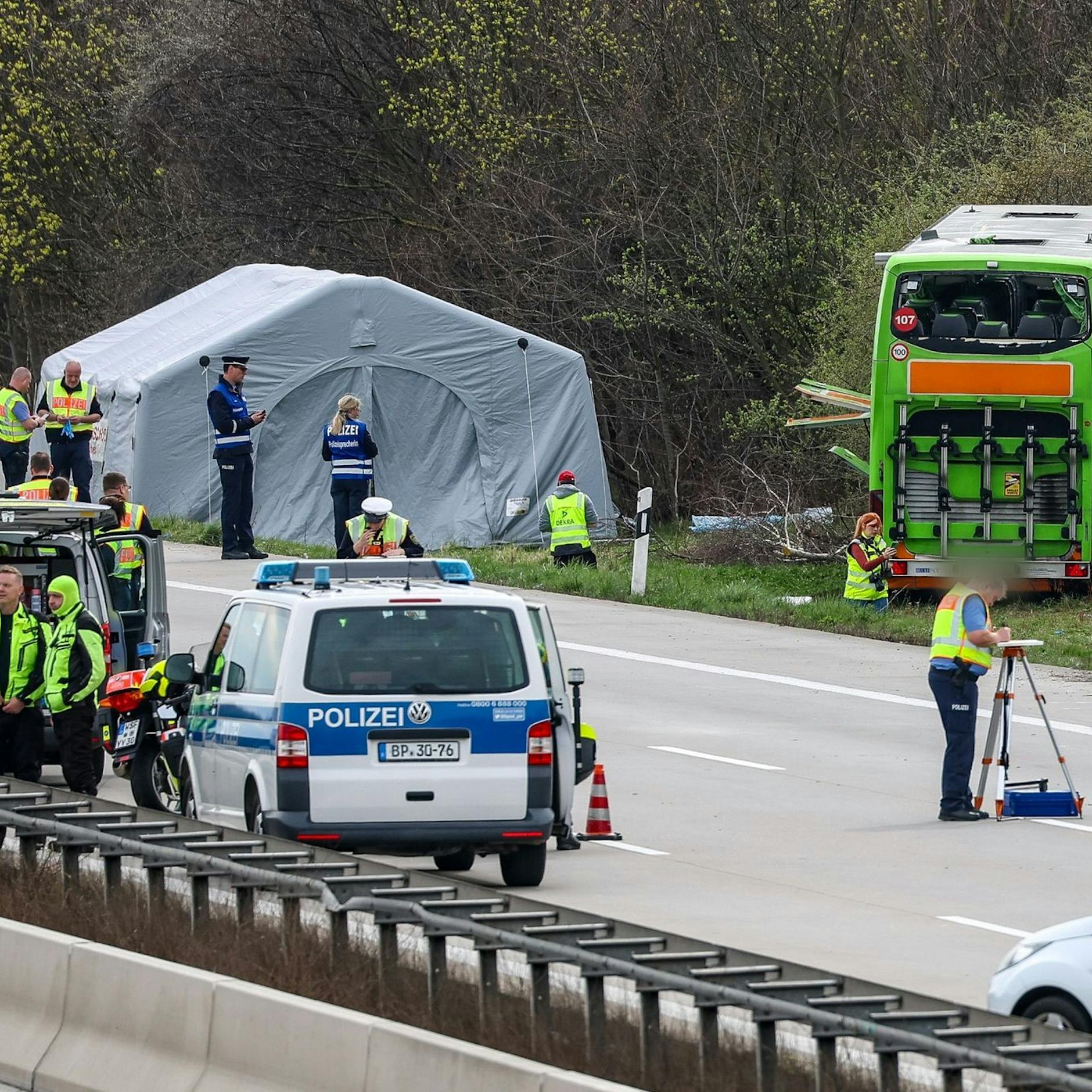Image - Schwerer Busunfall: Drei der vier Todesopfer identifiziert
