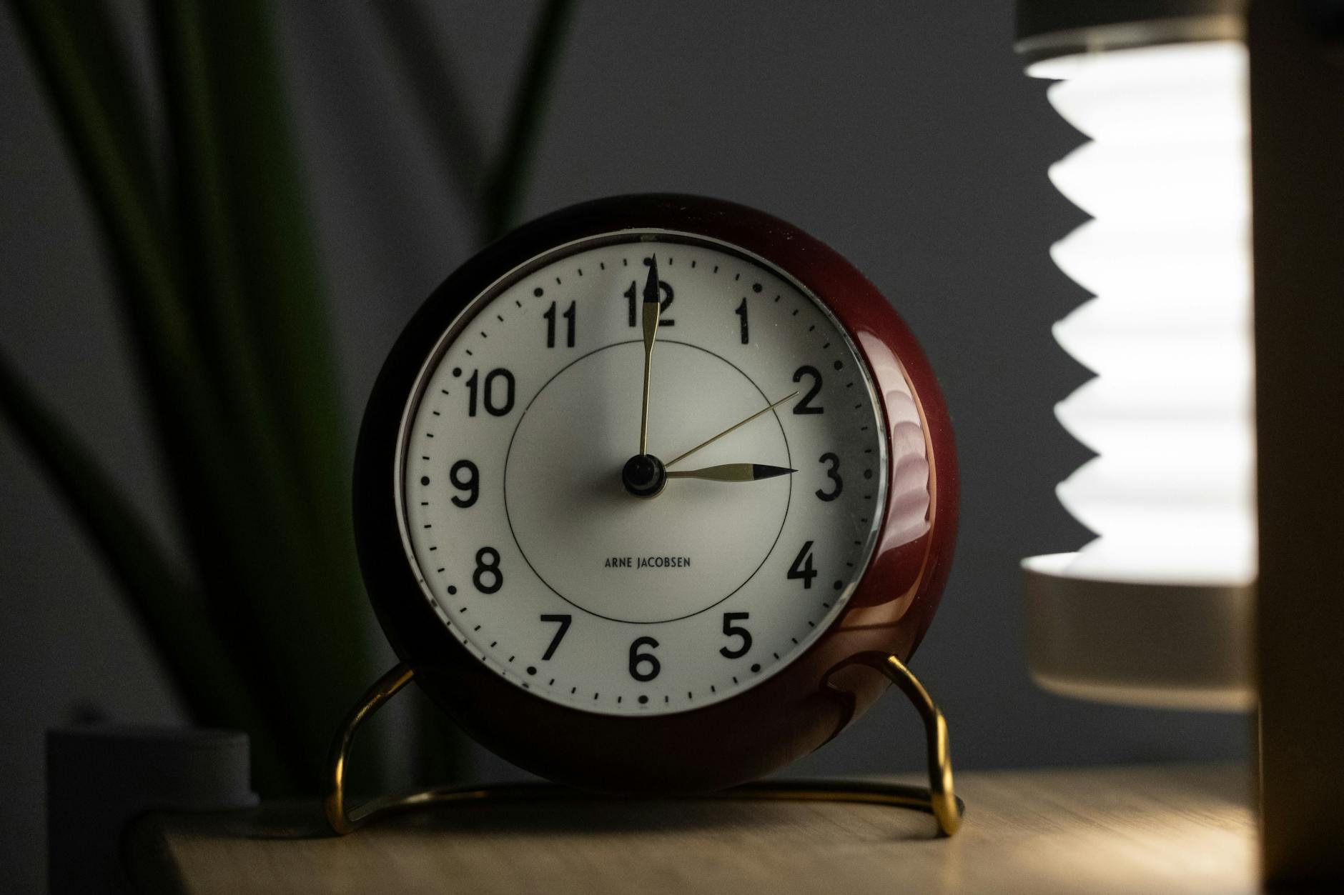 In der Nacht zum Sonntag wird die Uhrzeit von zwei auf drei Uhr vorgestellt.