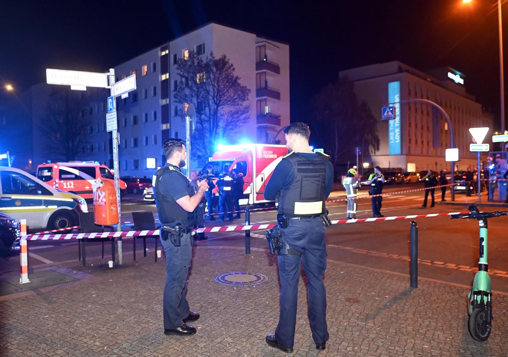 Kreuzberg: Zwei Männer erleiden Schnittverletzungen