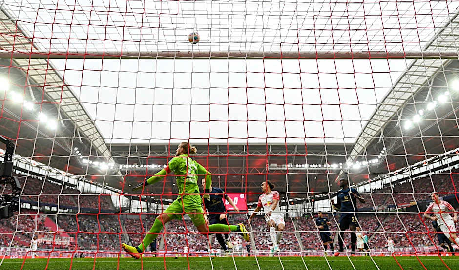 Blieb bereits zum dritten Mal nacheinander ohne Gegentreffer gegen Leipzig: Torhüter Robin Zentner.  
