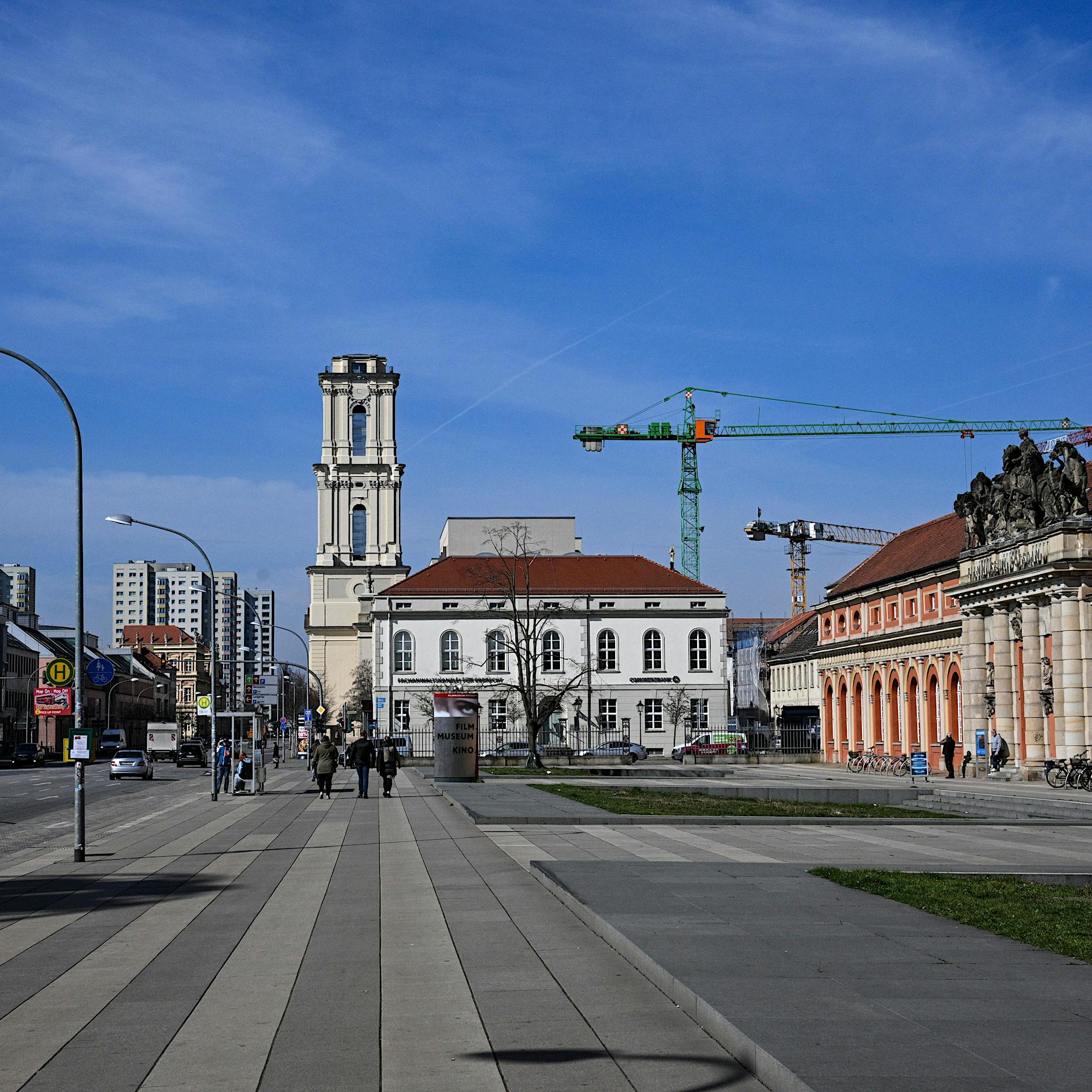 Potsdam: Kapelle im Garnisonkirchturm wird eingeweiht – mit Protest