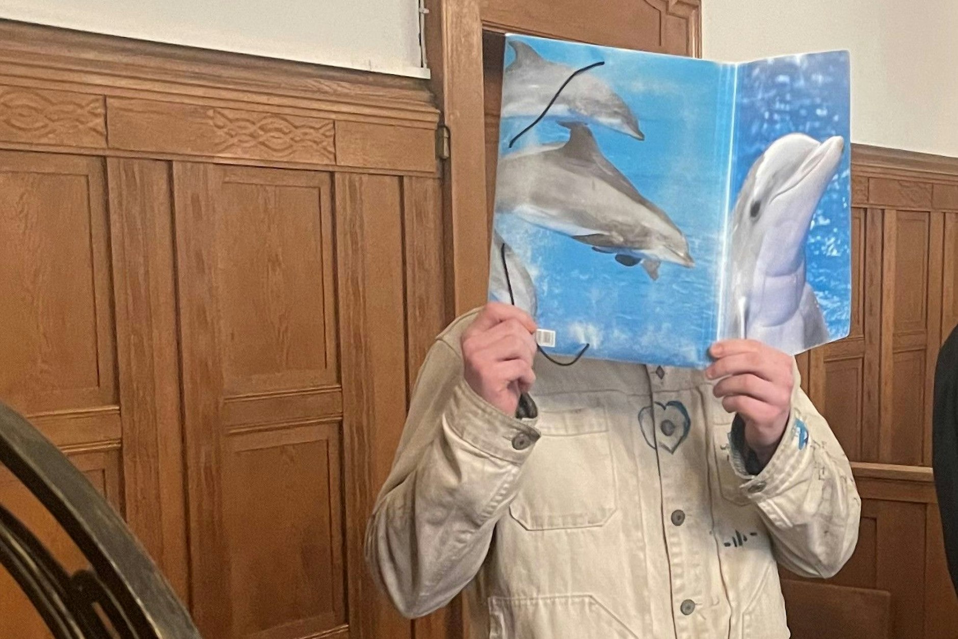 Janis G. (35) ist gehörlos und tickt immer wieder vor Wut aus. Gestern begann in Moabit sein Prozess.