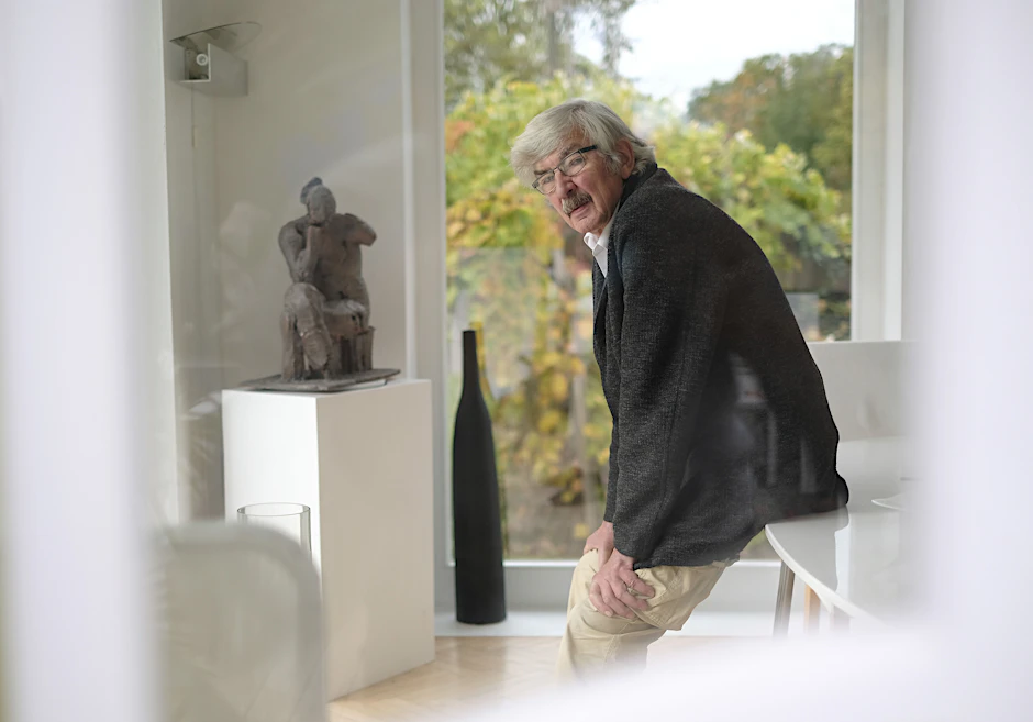 Der Schriftsteller Christoph Hein in seinem Haus in Havelberg