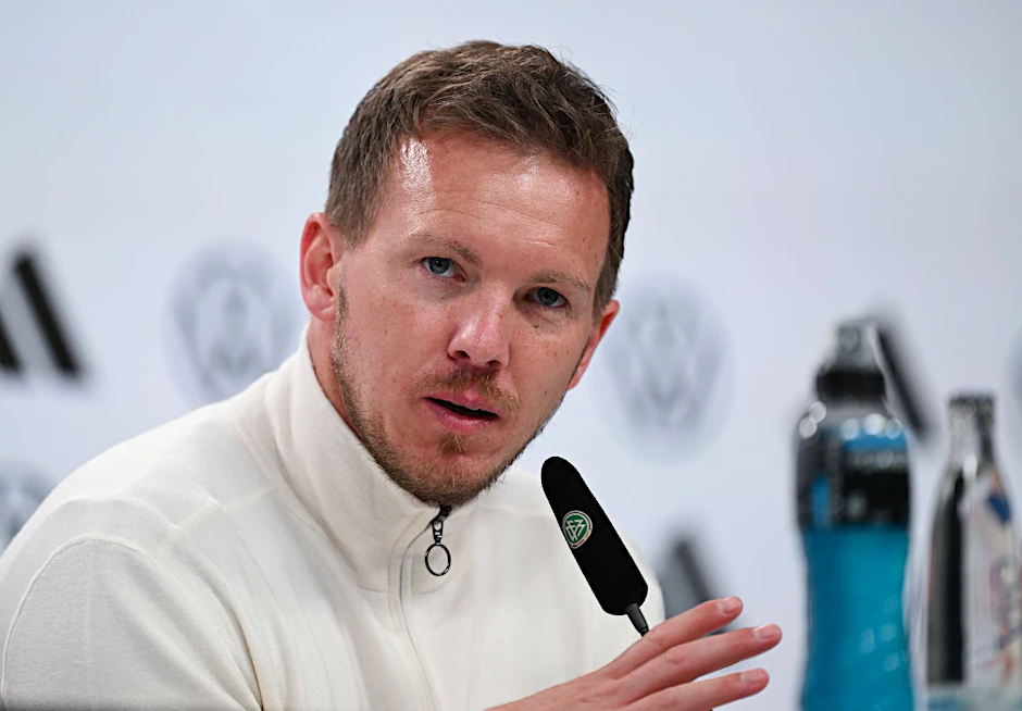 Nagelsmann kündigte an, sich demnächst mit Sané zum Essen und zum Rollengespräch für die EM zu treffen.  