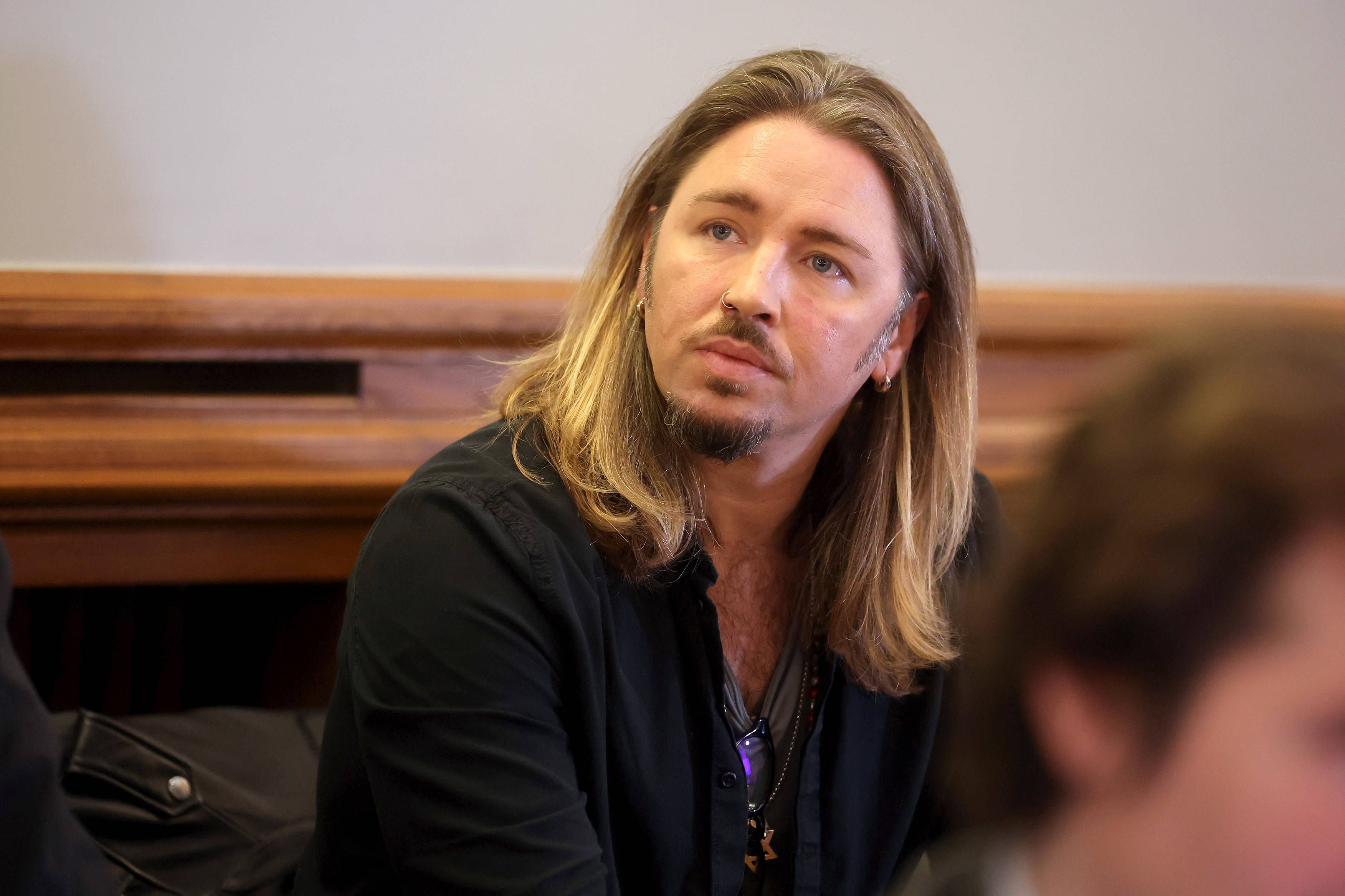 Image - Vier Monate nach dem Skandal: Gil Ofarim ist zurück - mit neuer Frisur!