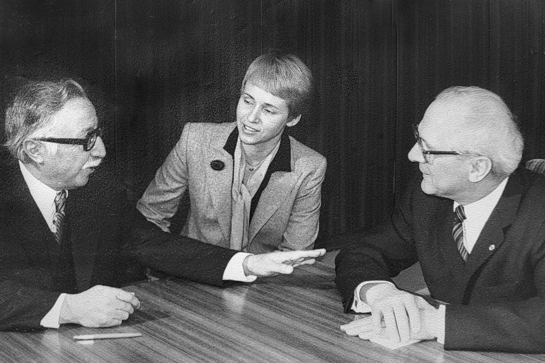 Irmingart Lemke als Sprachmittlerin zwischen Luis Corvalán (l.) und Erich Honecker
