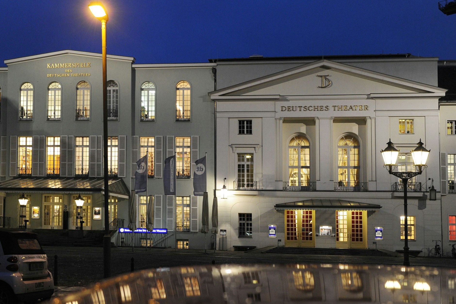 Bald ohne Popsalon: Das Deutsche Theater am Abend