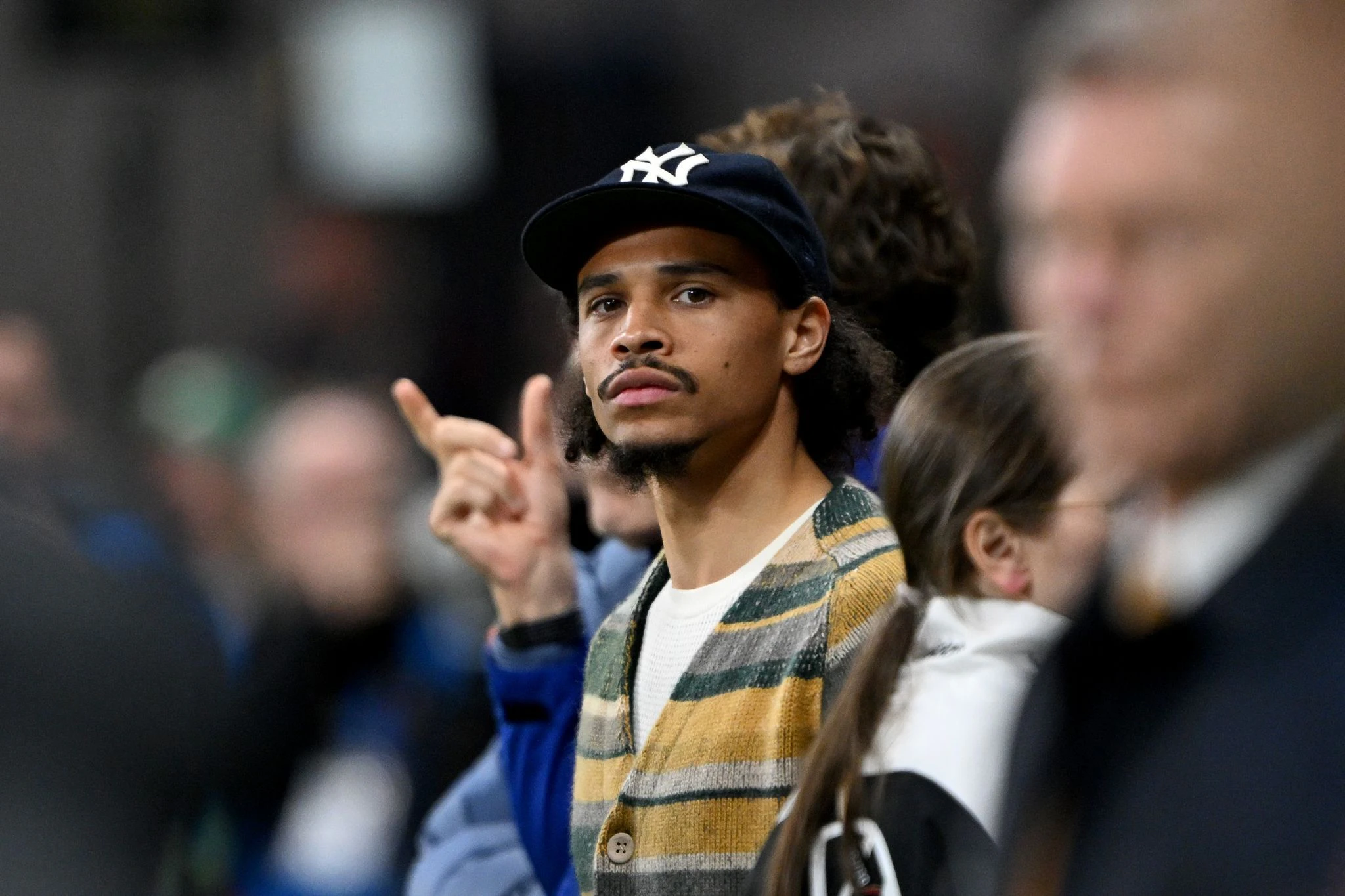 Bayern-Profi Leroy Sané soll einen der 23 Kaderplätze bekommen.  