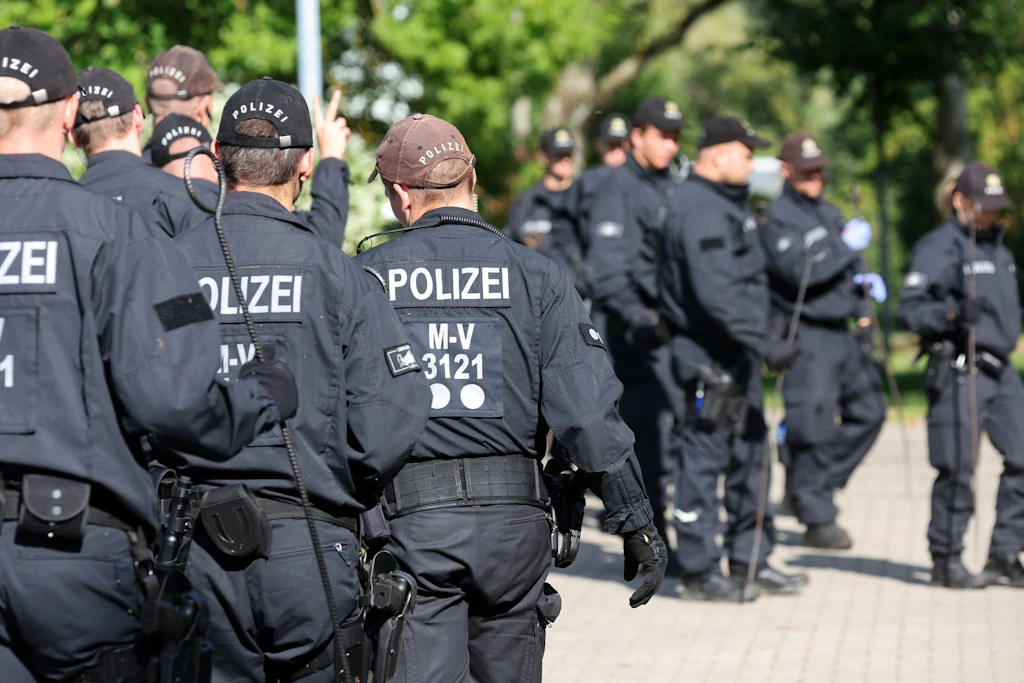 Mindestens 400 Polizisten als Verfassungsfeinde unter Verdacht