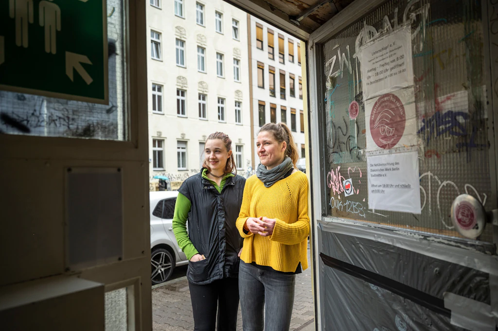 Ladenbesitzer im Wrangelkiez: „Schreckt Gäste total ab, wenn sich Leute auf der Straße schlagen“